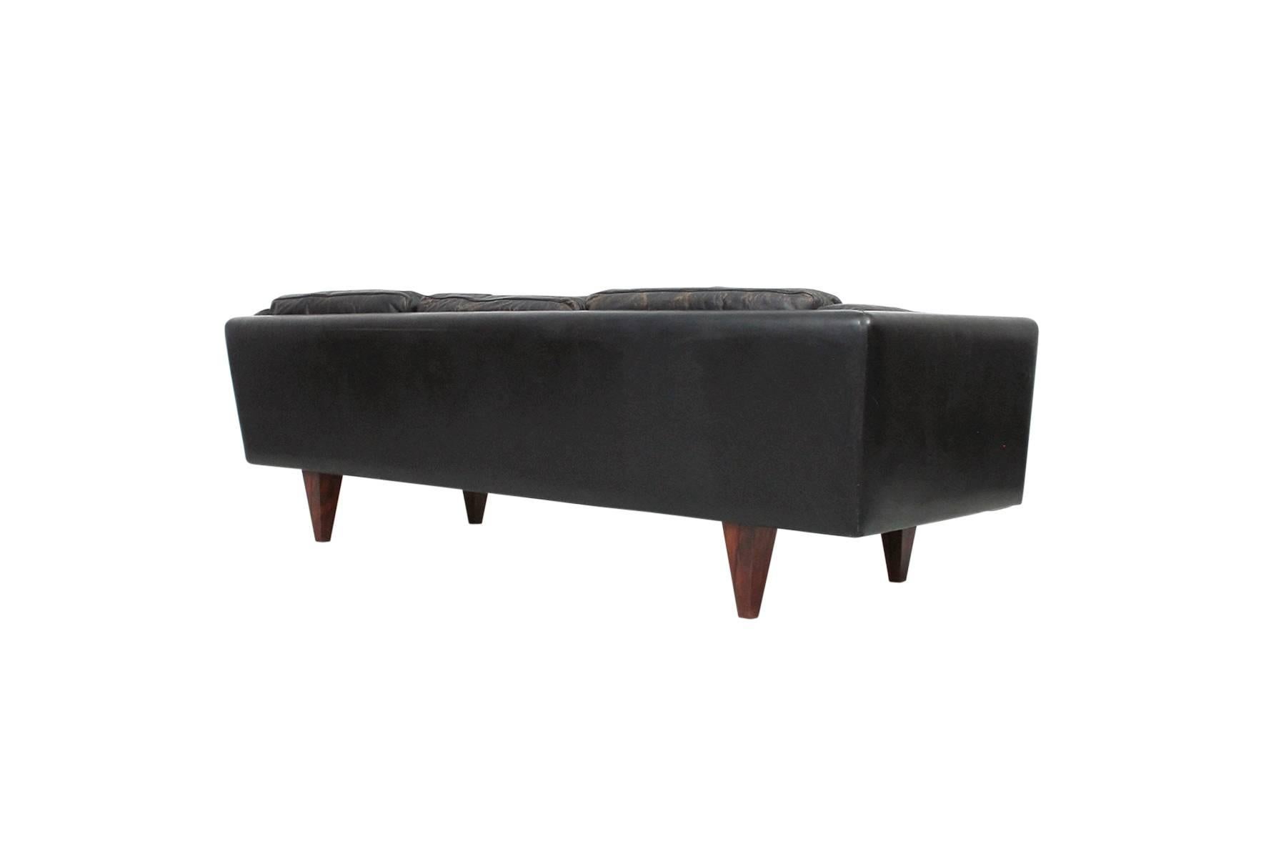 Danish Leather and Rosewood Sofa by Illum Wikkelso