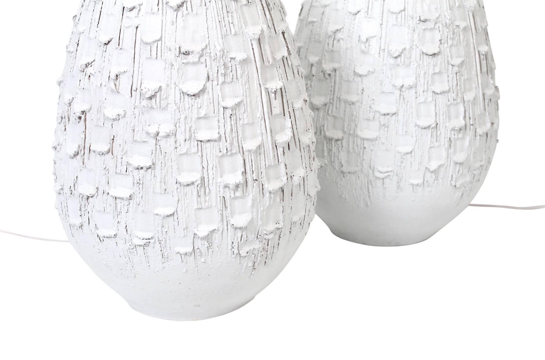 Pair of Incised White Ceramic Lamps 1