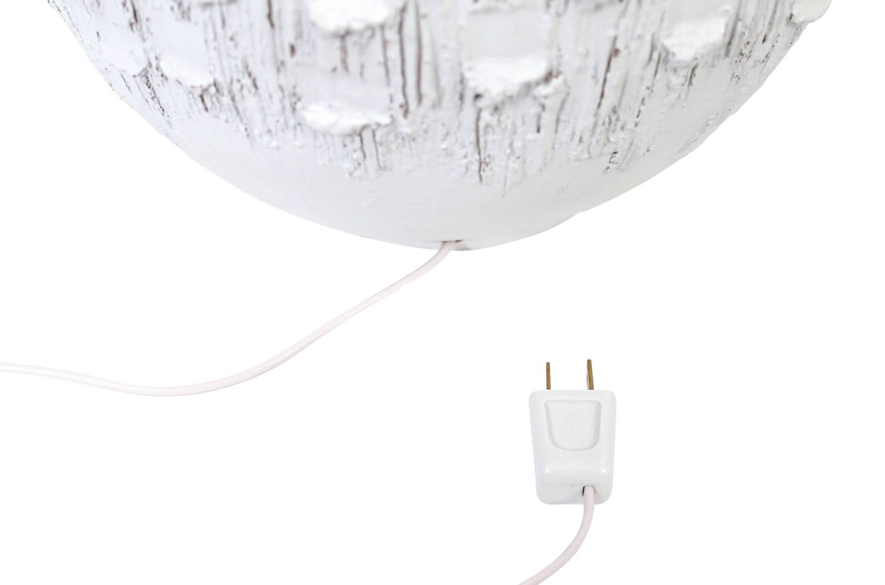 Pair of Incised White Ceramic Lamps 3