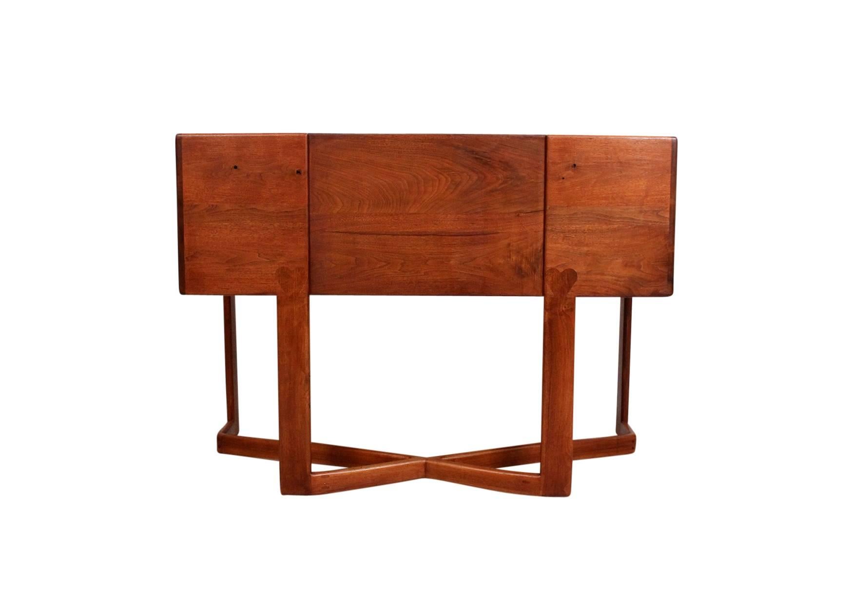 American Craftsman Studio Craft Desk by Herzog