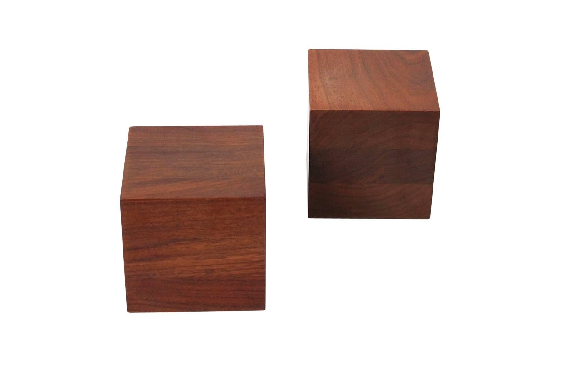 Walnut Martz Bookends In Excellent Condition In Waltham, MA