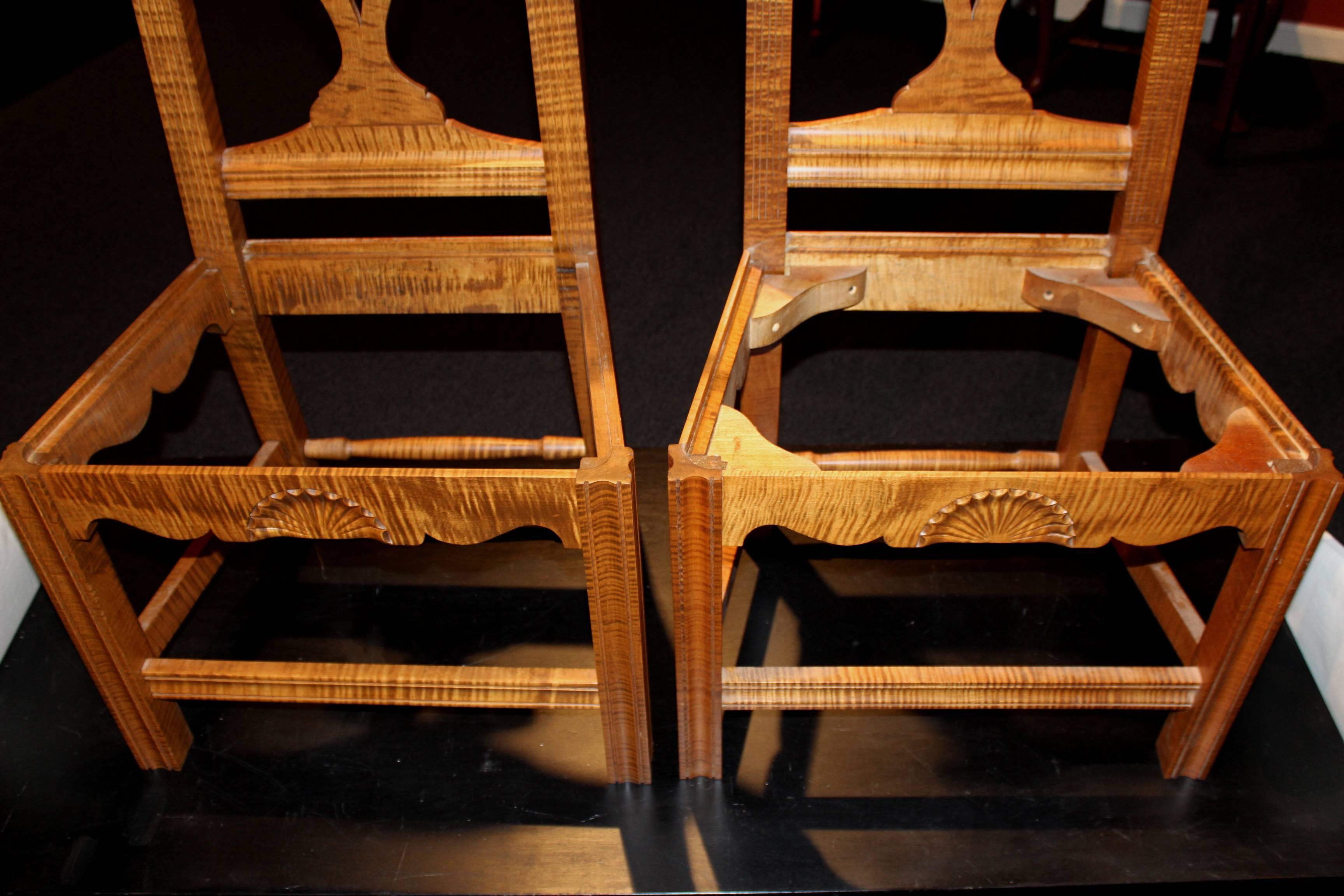20th Century Pair of Exceptional Donald Dunlap Tiger Maple Carved Side Chairs