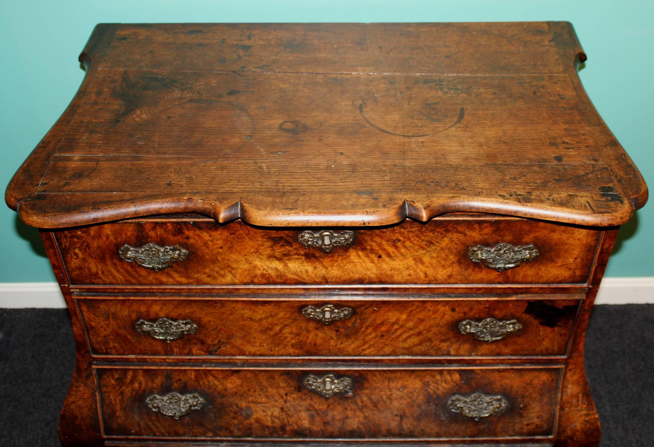 Diminutive 19th Century Dutch Bombe Oak and Walnut Chest or Commode In Excellent Condition In Milford, NH