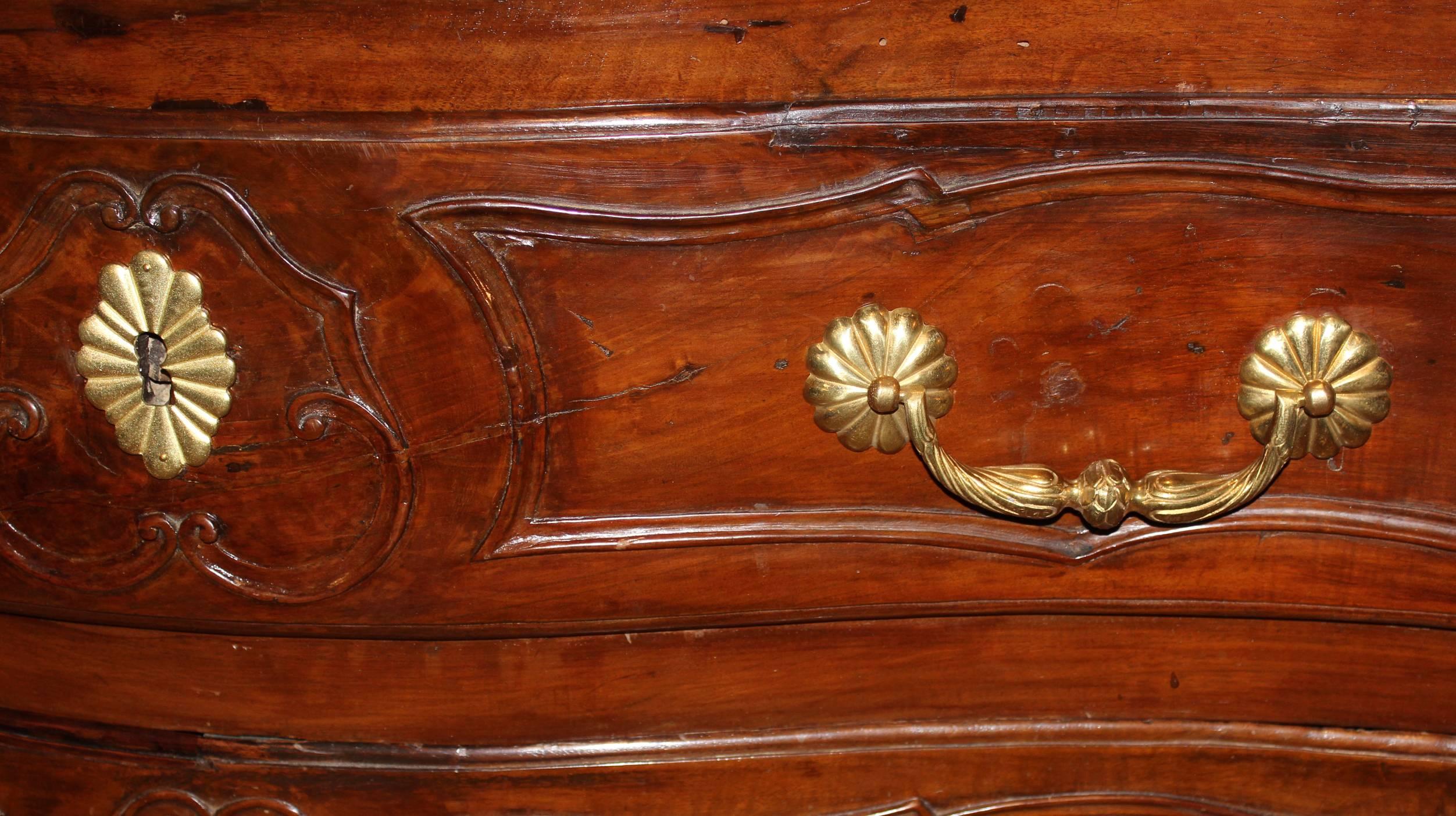 18th Century Fruitwood French Three-Drawer Commode In Good Condition For Sale In Milford, NH