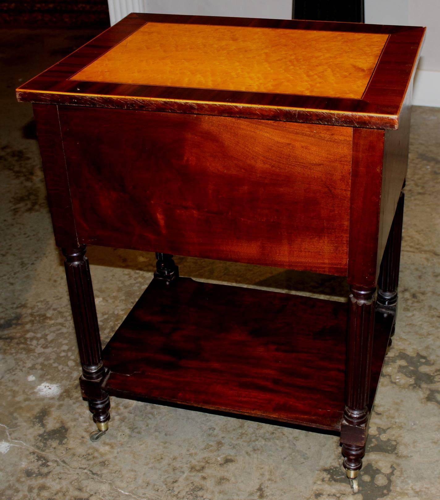 Two-Drawer Sheraton Side Table or Work Stand with Extensive Inlay, circa 1820 In Excellent Condition In Milford, NH