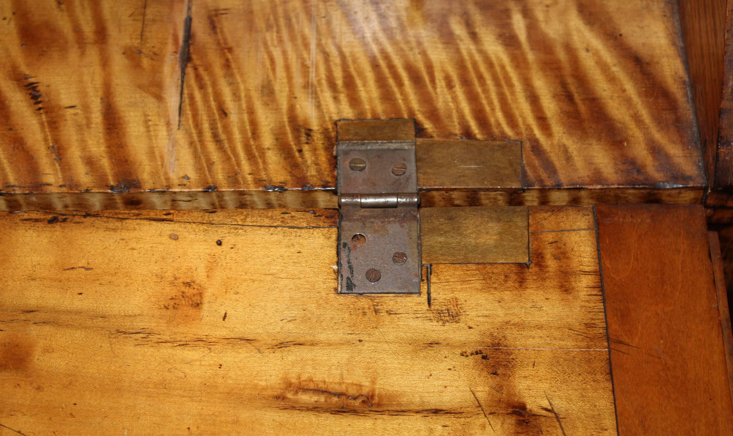 18th Century New England Chippendale Tiger Maple Slant Front Desk, circa 1780-1800