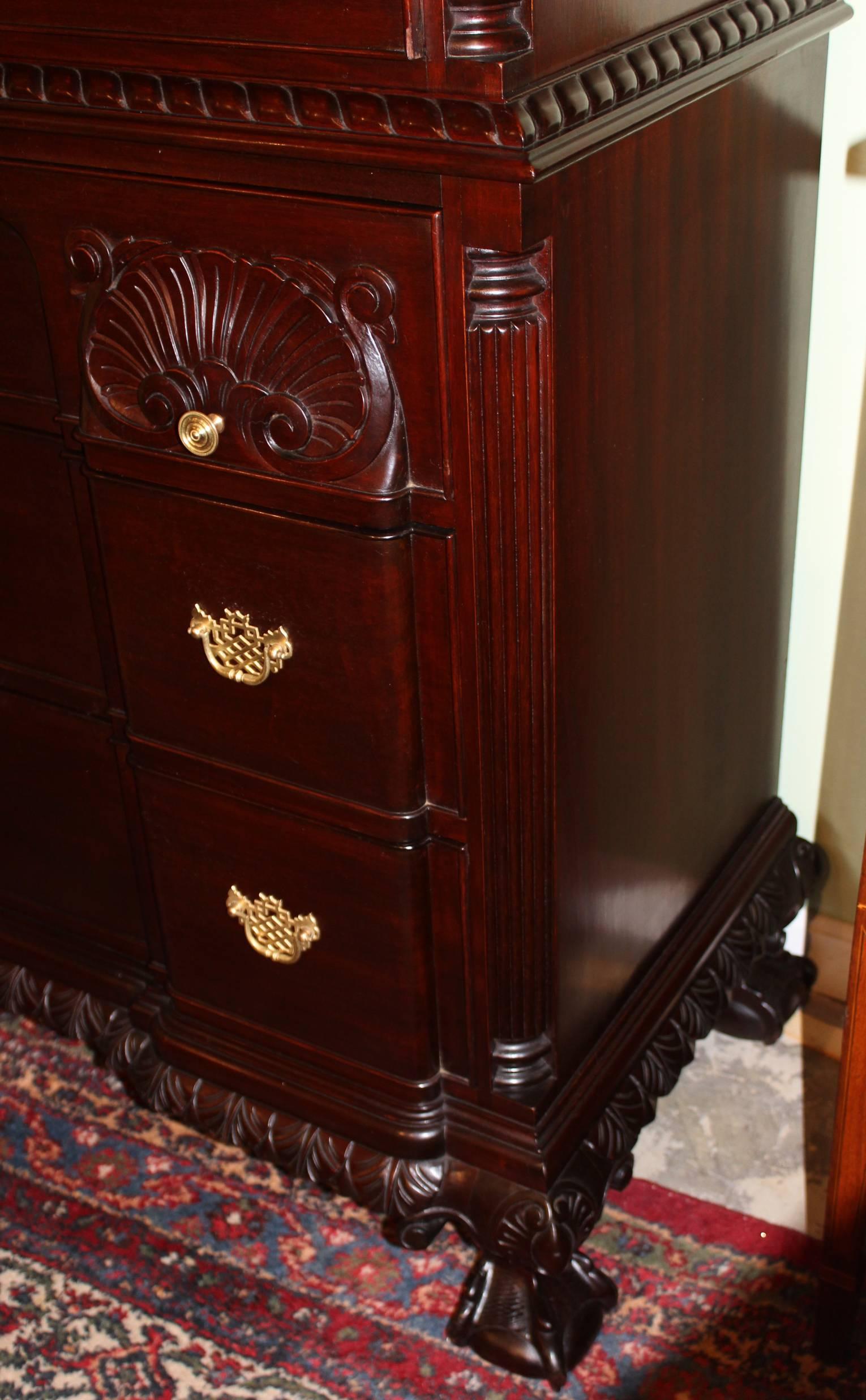 Custom Charak Mahogany Chest on Chest circa 1931-1932, in the Rhode Island Taste In Excellent Condition In Milford, NH