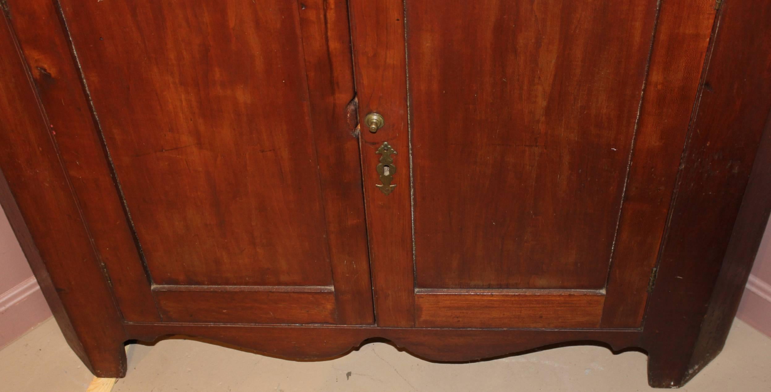 Federal Period Cherry Corner Cupboard with Glazed Door, circa 1820 1