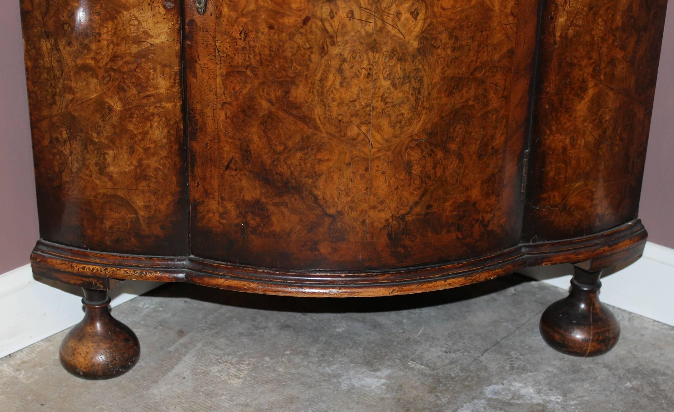 18th Century Dutch Burled Walnut Two-Door Petite Corner Cupboard 1