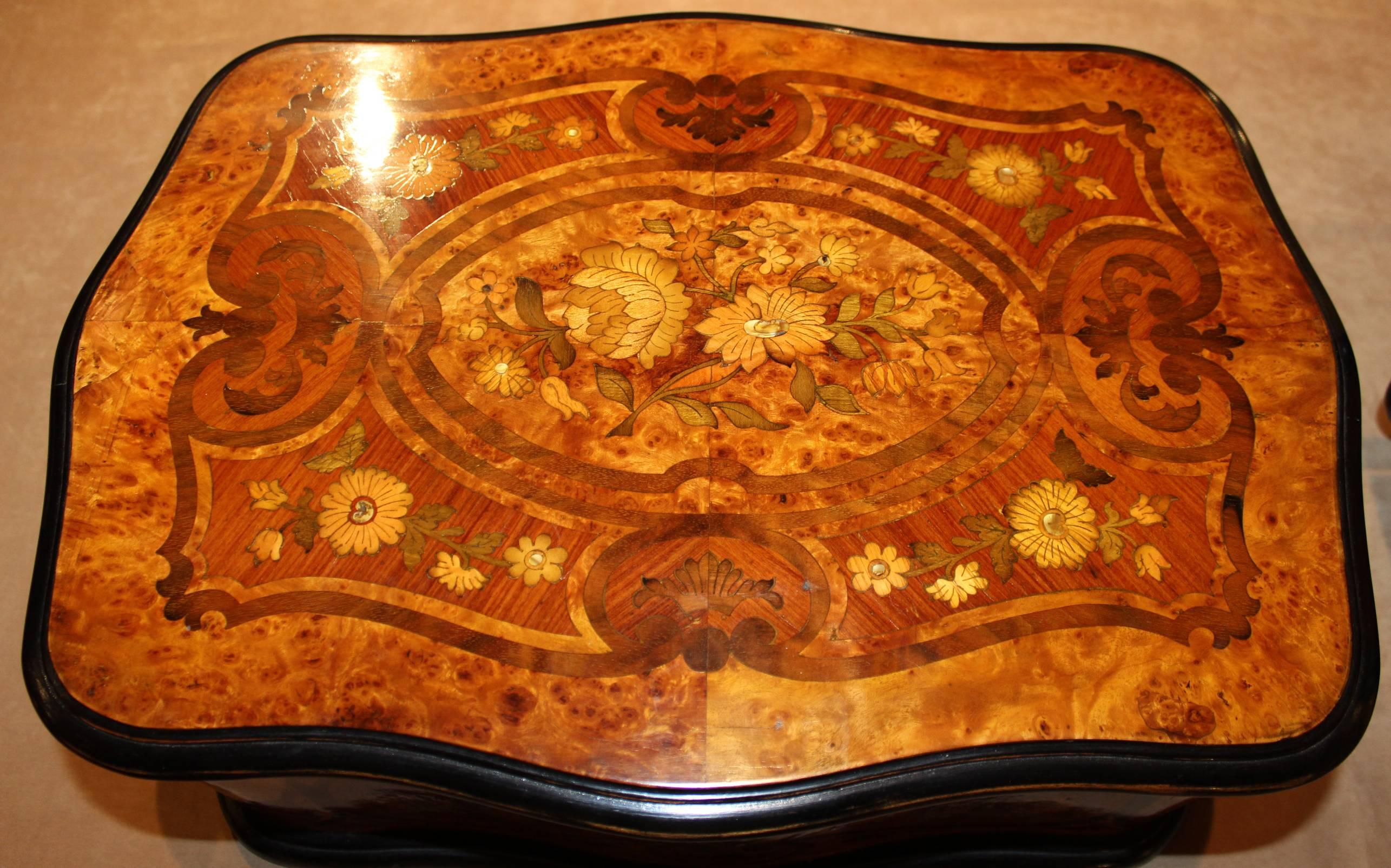 Pair of 19th Century French Marquetry Boxes with Silk Interiors 3