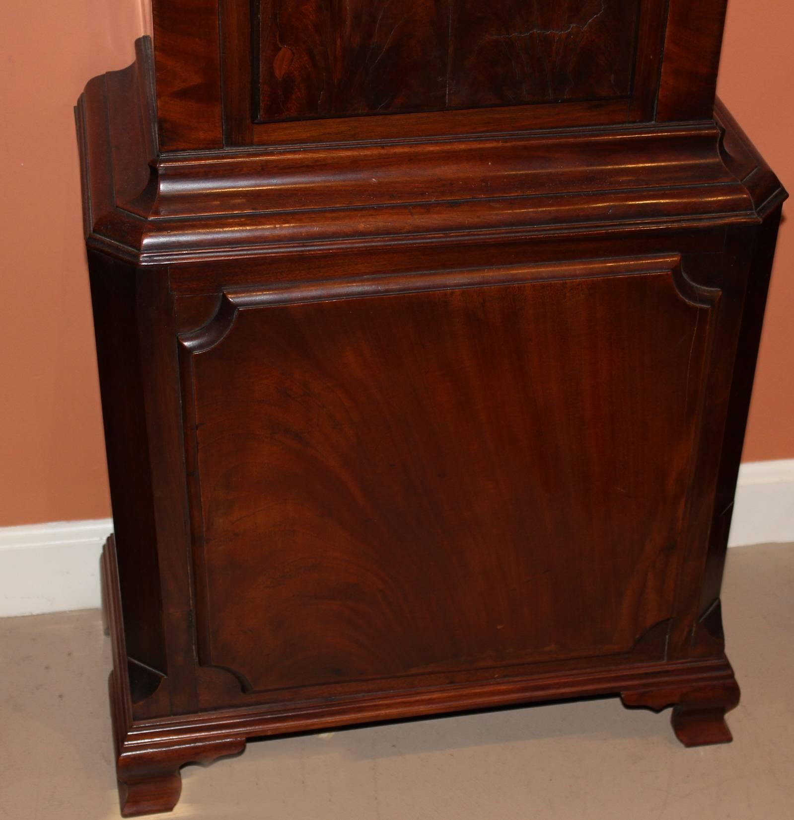 18th Century Georgian Mahogany Tall Case Clock, Signed Ralph Sherratt Tilley In Excellent Condition For Sale In Milford, NH