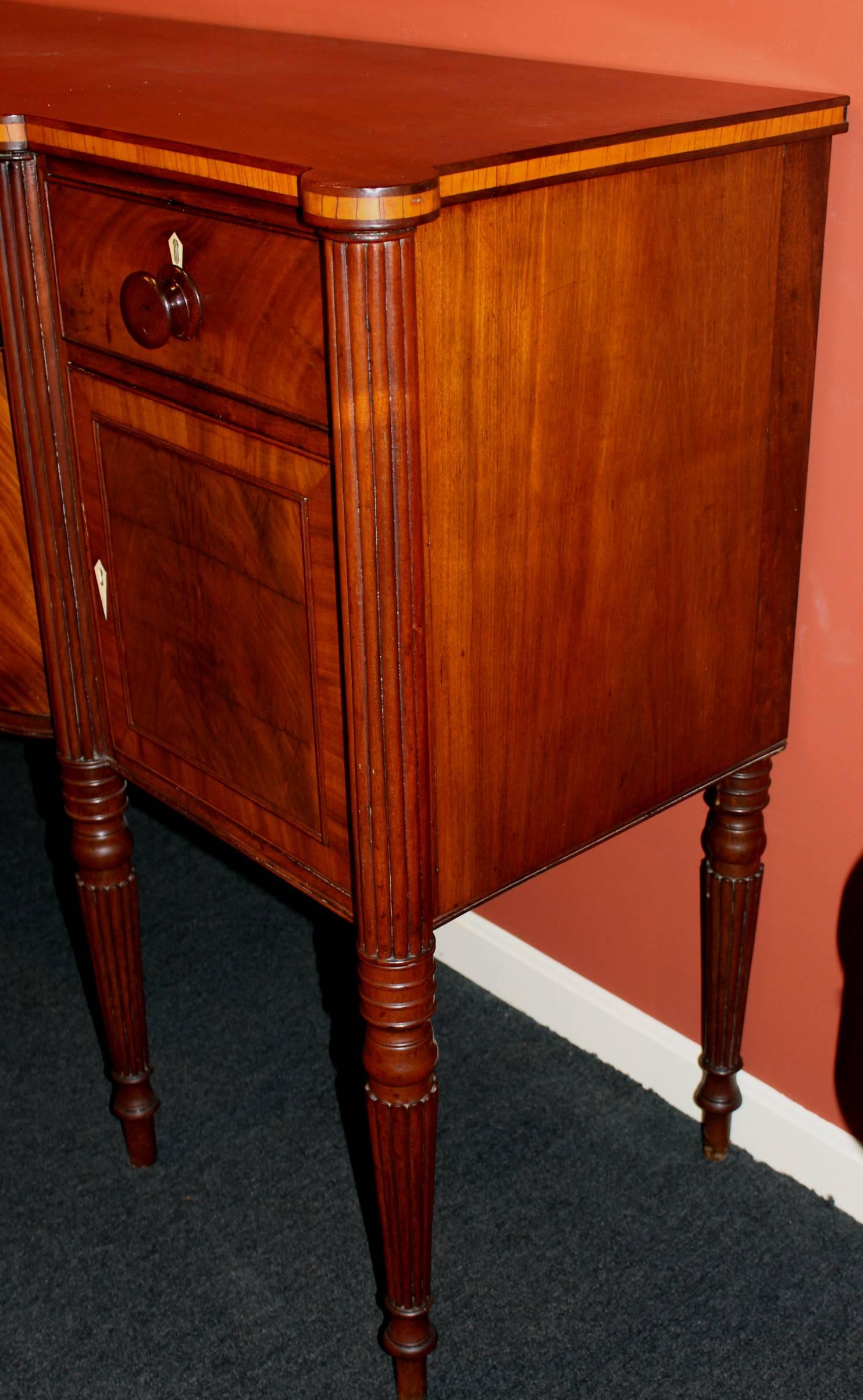 American Seymour School Boston Federal Mahogany Sideboard, circa 1820