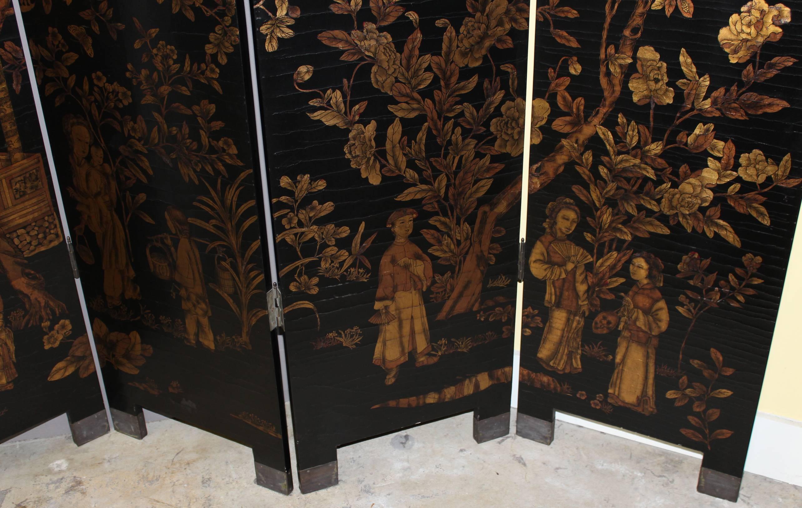 Chinese Black Lacquer and Gilt Decorated Four-Panel Screen In Good Condition In Milford, NH