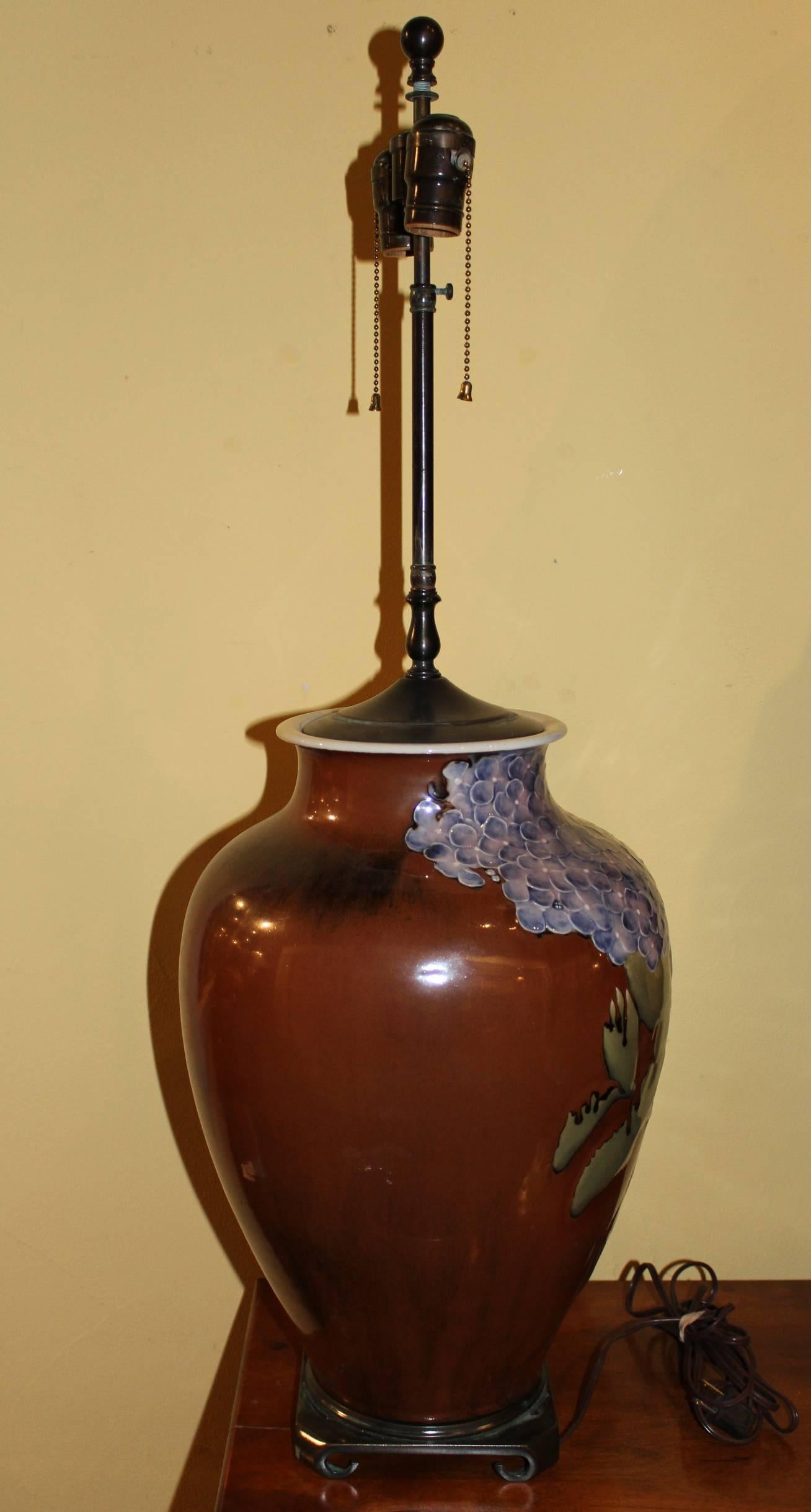 Japanese Studio Vase Lamp with Floral Decoration In Excellent Condition In Milford, NH