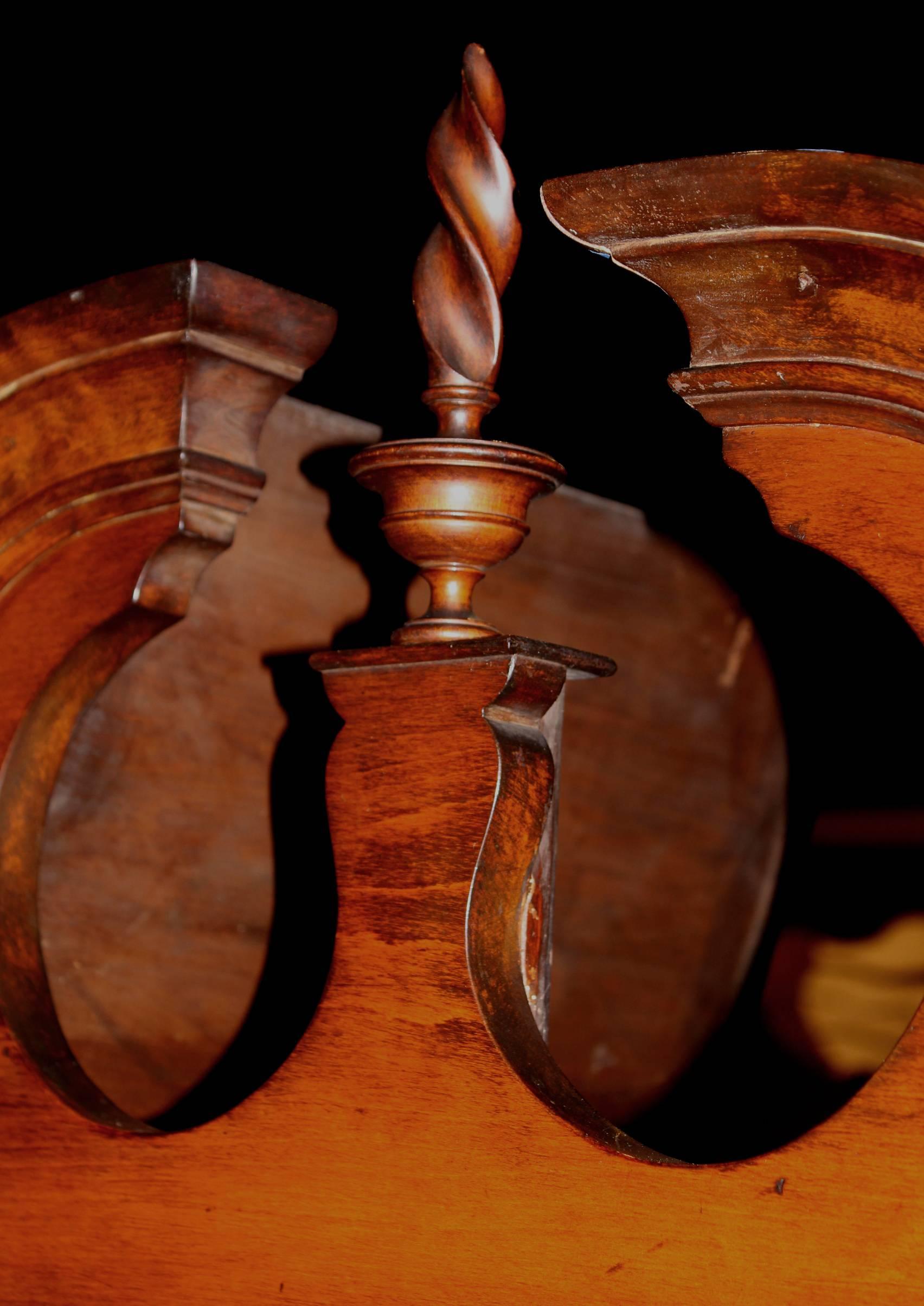 18th Century Queen Anne Maple Bonnet Top Highboy, circa 1780 1