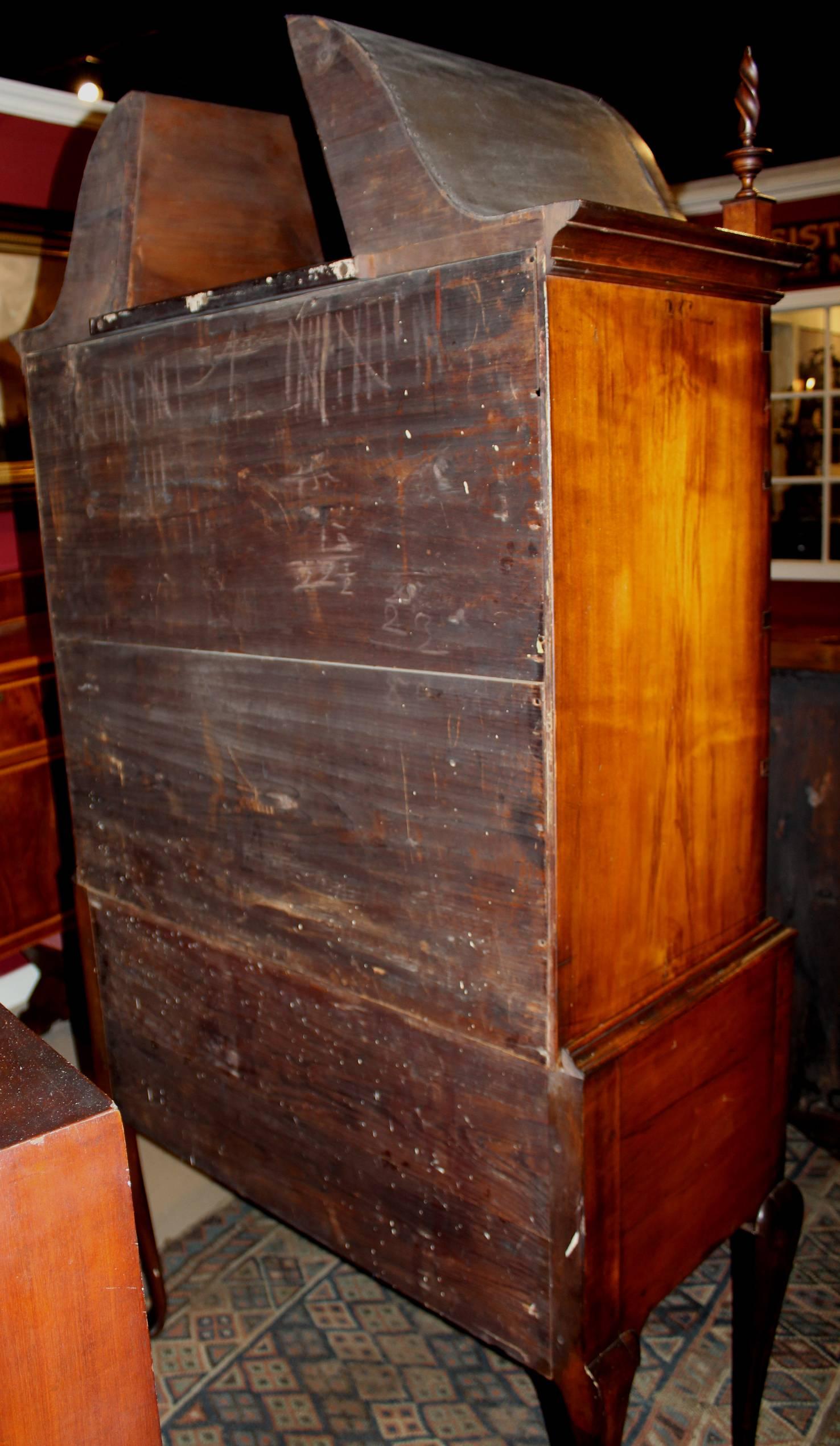 18th Century Queen Anne Maple Bonnet Top Highboy, circa 1780 4