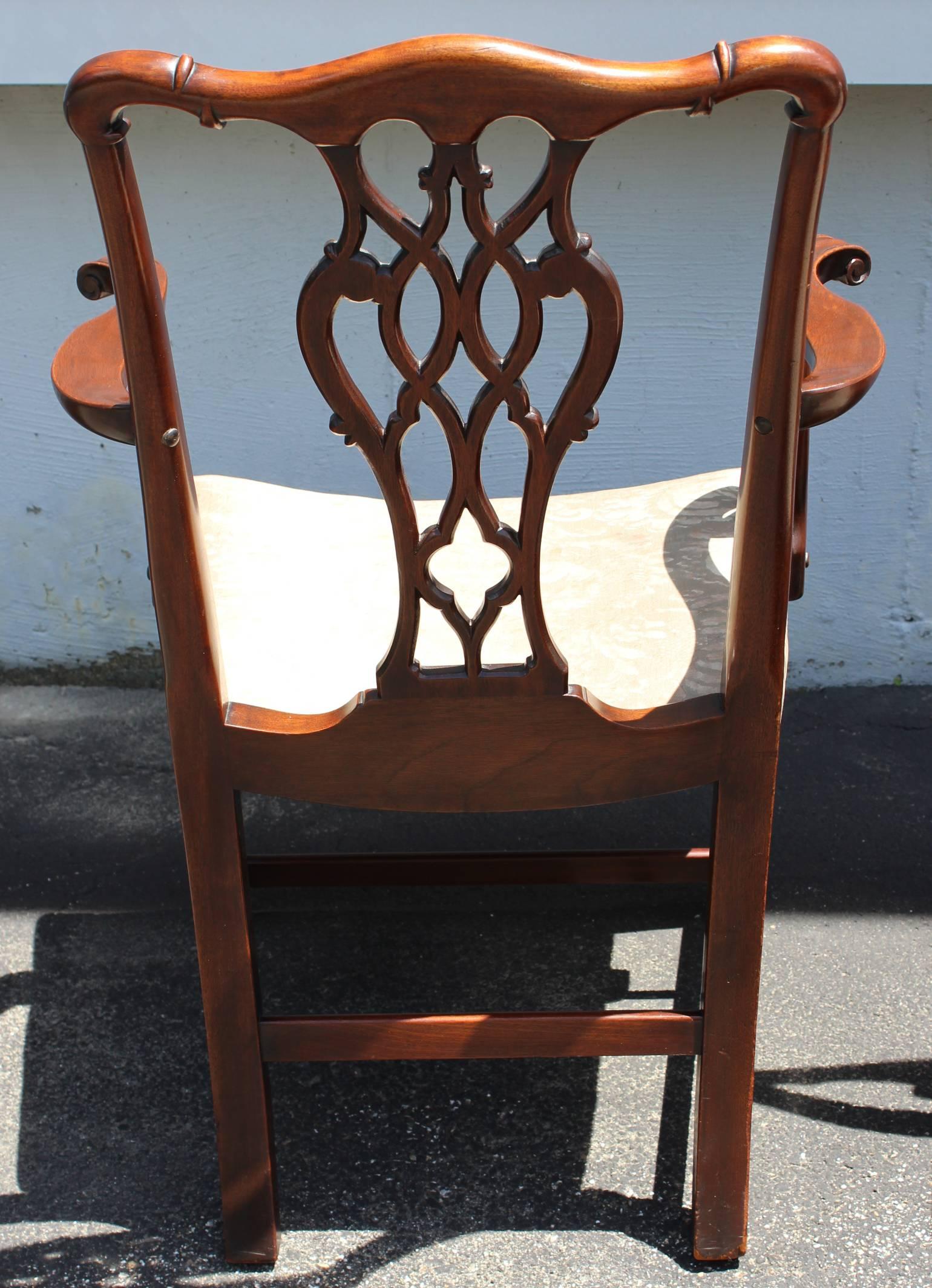 Set of Eight Mahogany Foliate Carved Chippendale Style Dining Chairs In Excellent Condition In Milford, NH