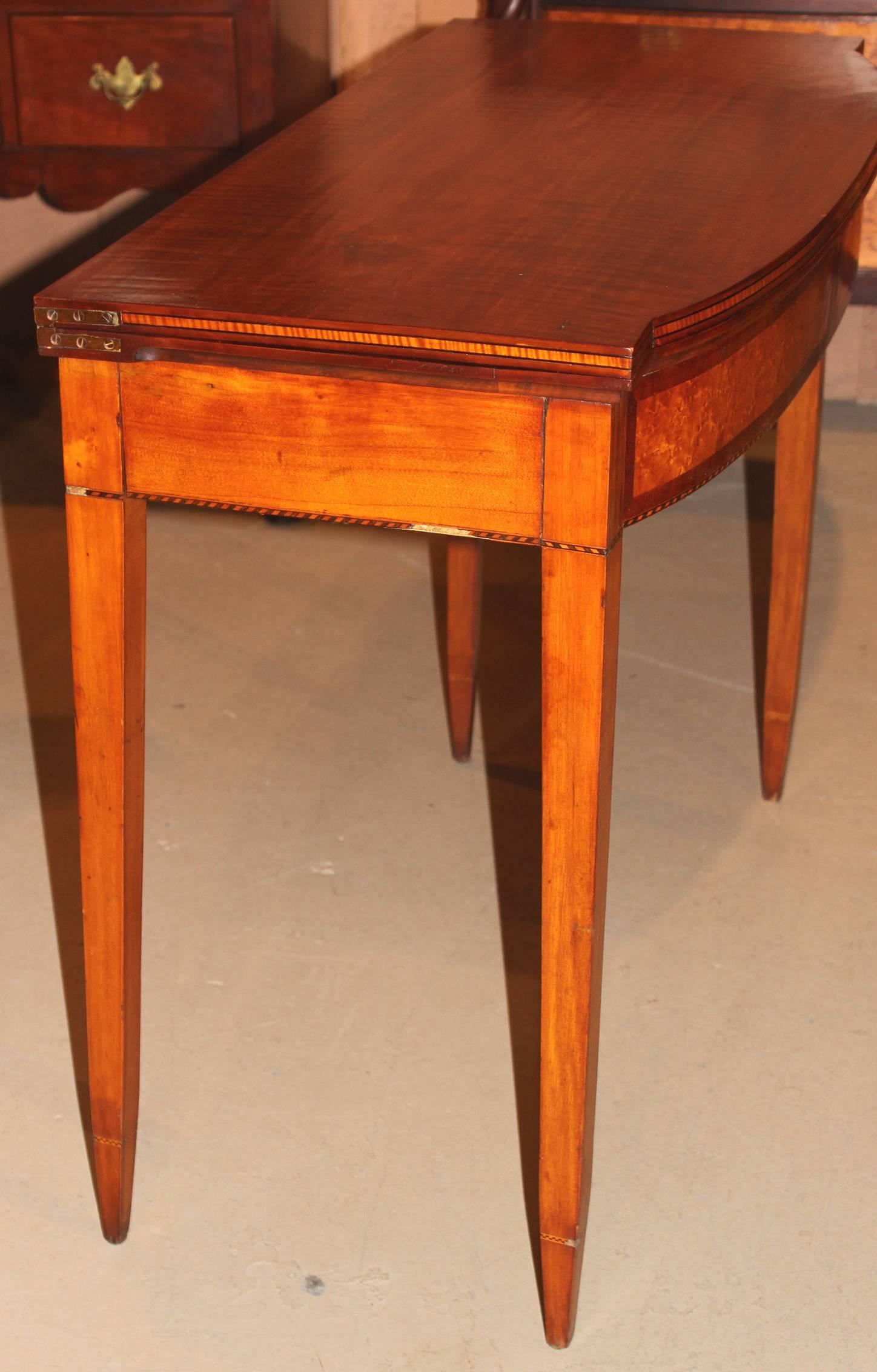 Federal Hepplewhite Tiger Maple Card or Gaming Table with Birdseye Maple Front In Excellent Condition In Milford, NH