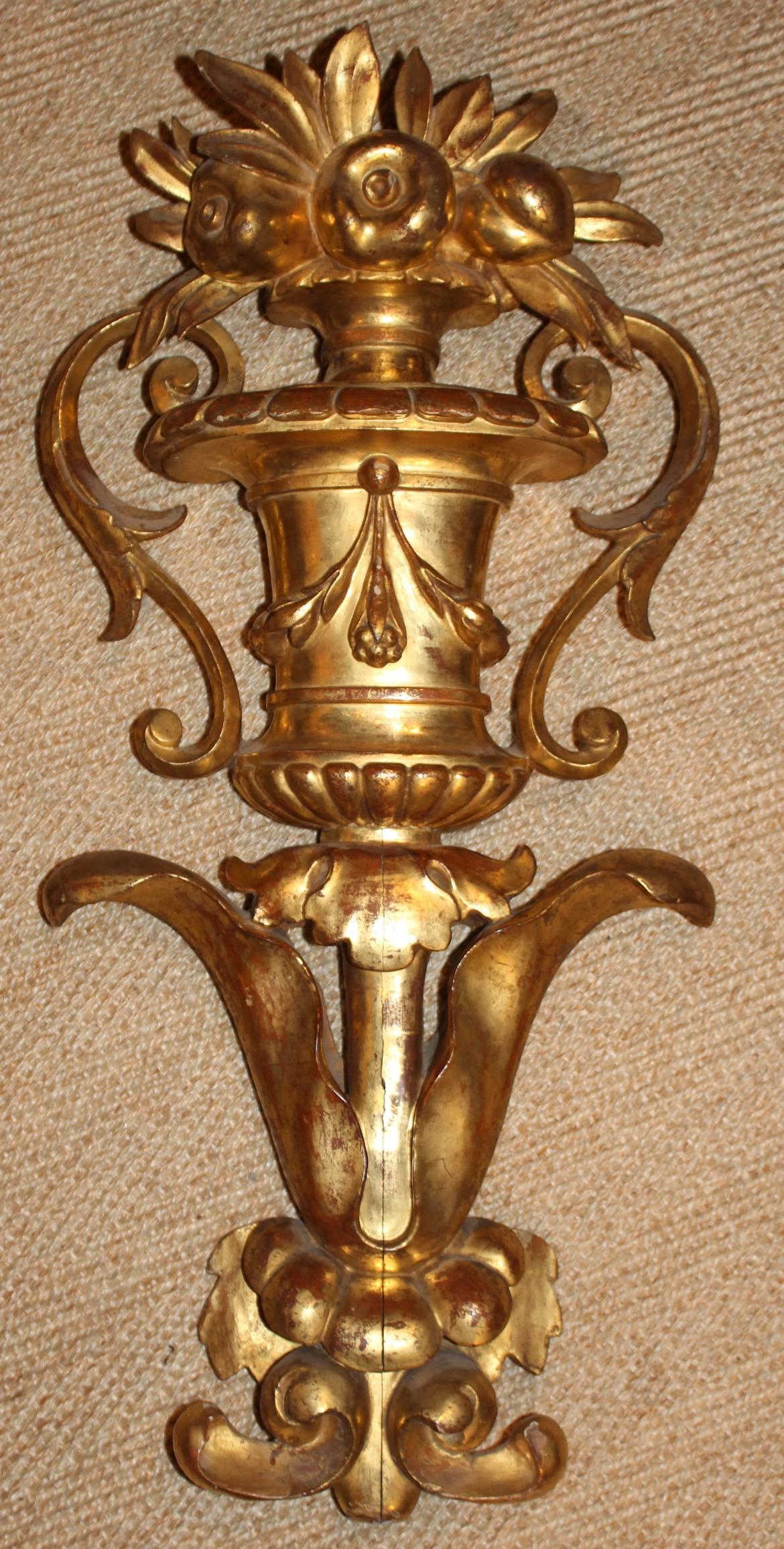 Pair of Continental Wooden Gilt Urn Wall Decorations Architectural Elements In Good Condition In Milford, NH