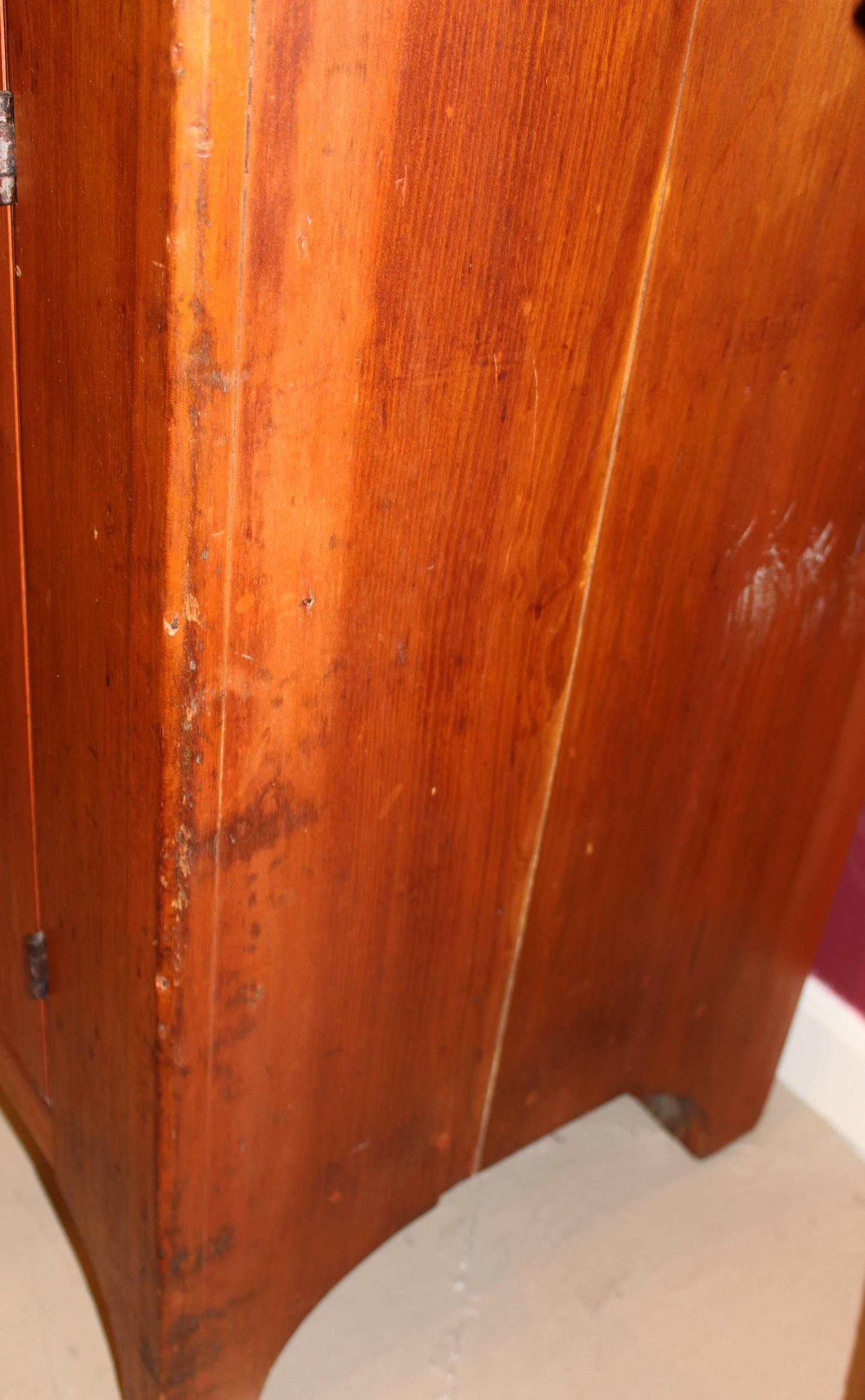19th Century Pennsylvania Stepback Cupboard with Glazed Doors In Good Condition In Milford, NH