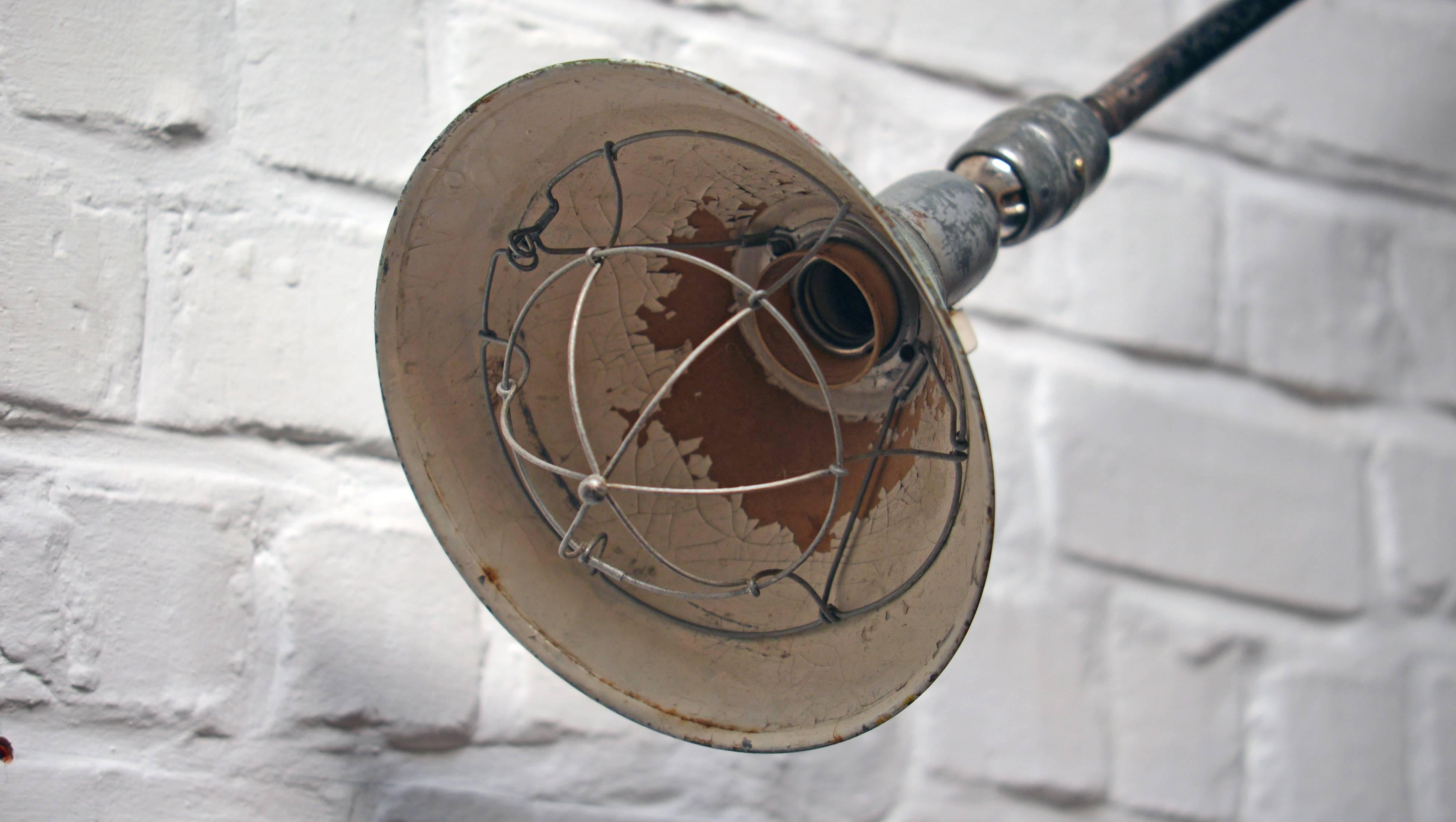 Johan Petter Johansson First Production of the Triplex Telescopic Lamp, 1919 In Good Condition For Sale In Brussels, BE