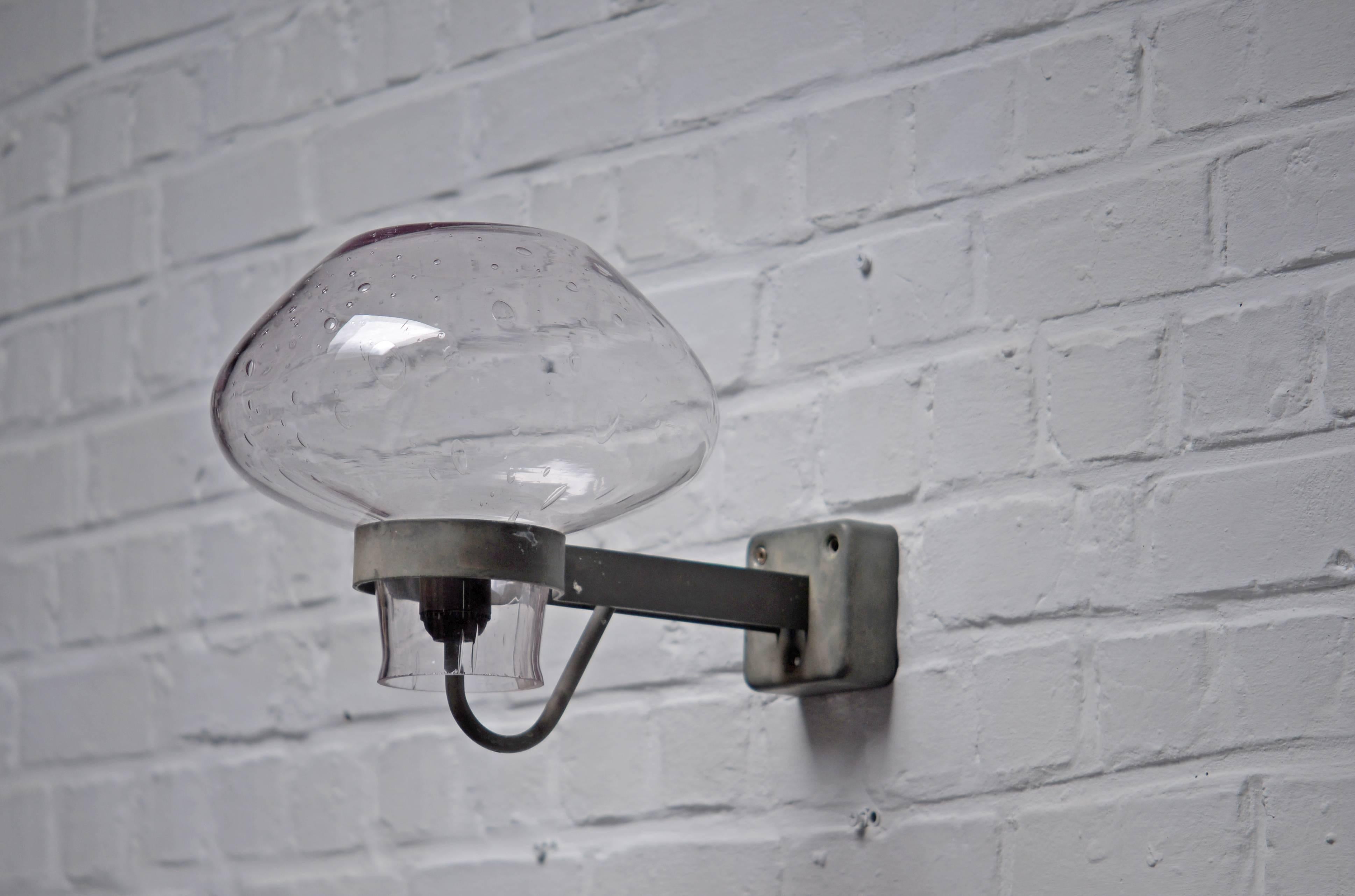 Gunnar Asplund, Large Outdoor/Indoor Glass and Metal Wall Lamp, Sweden, 1940s In Good Condition For Sale In Brussels, BE