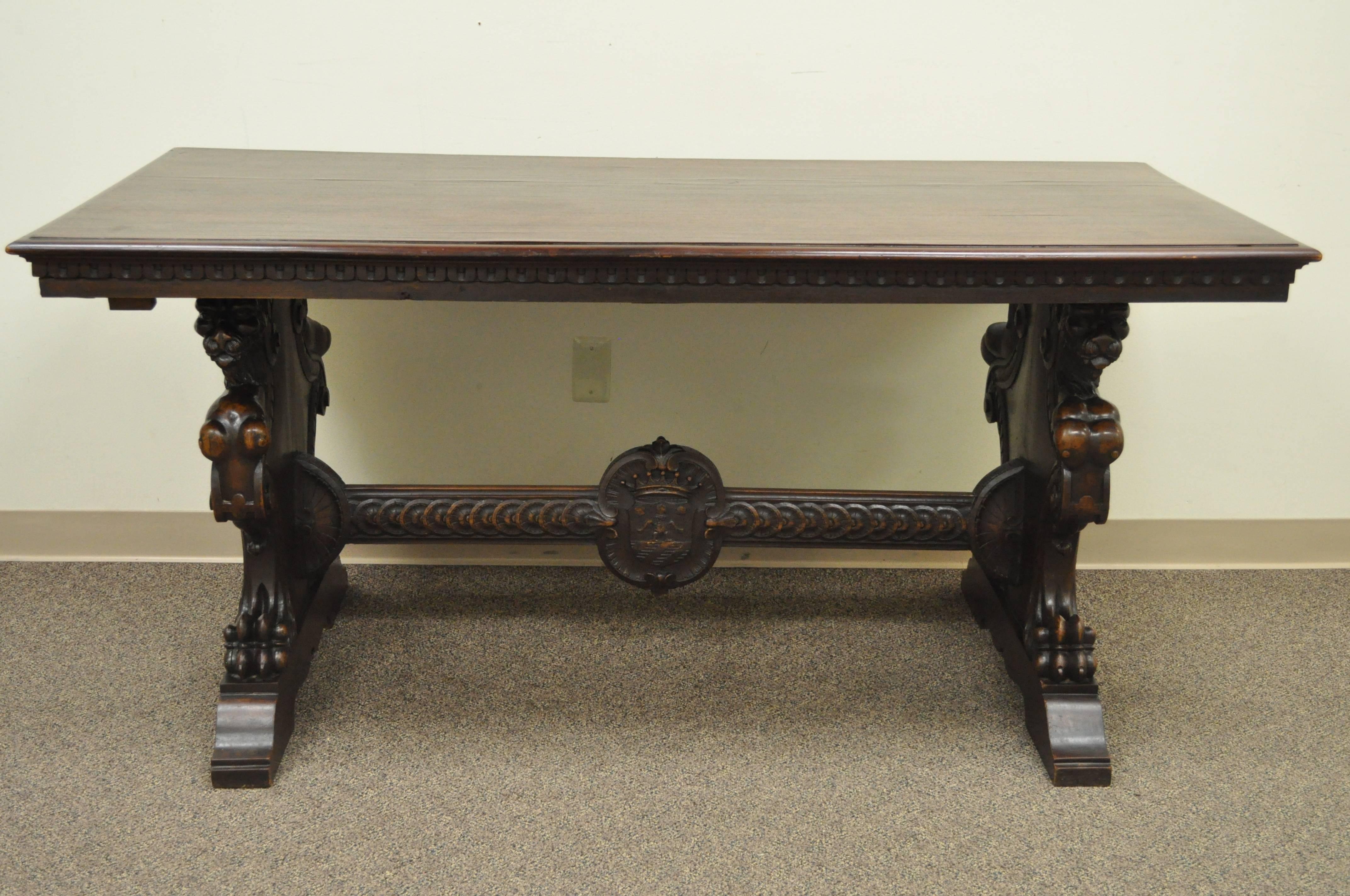 griffin table