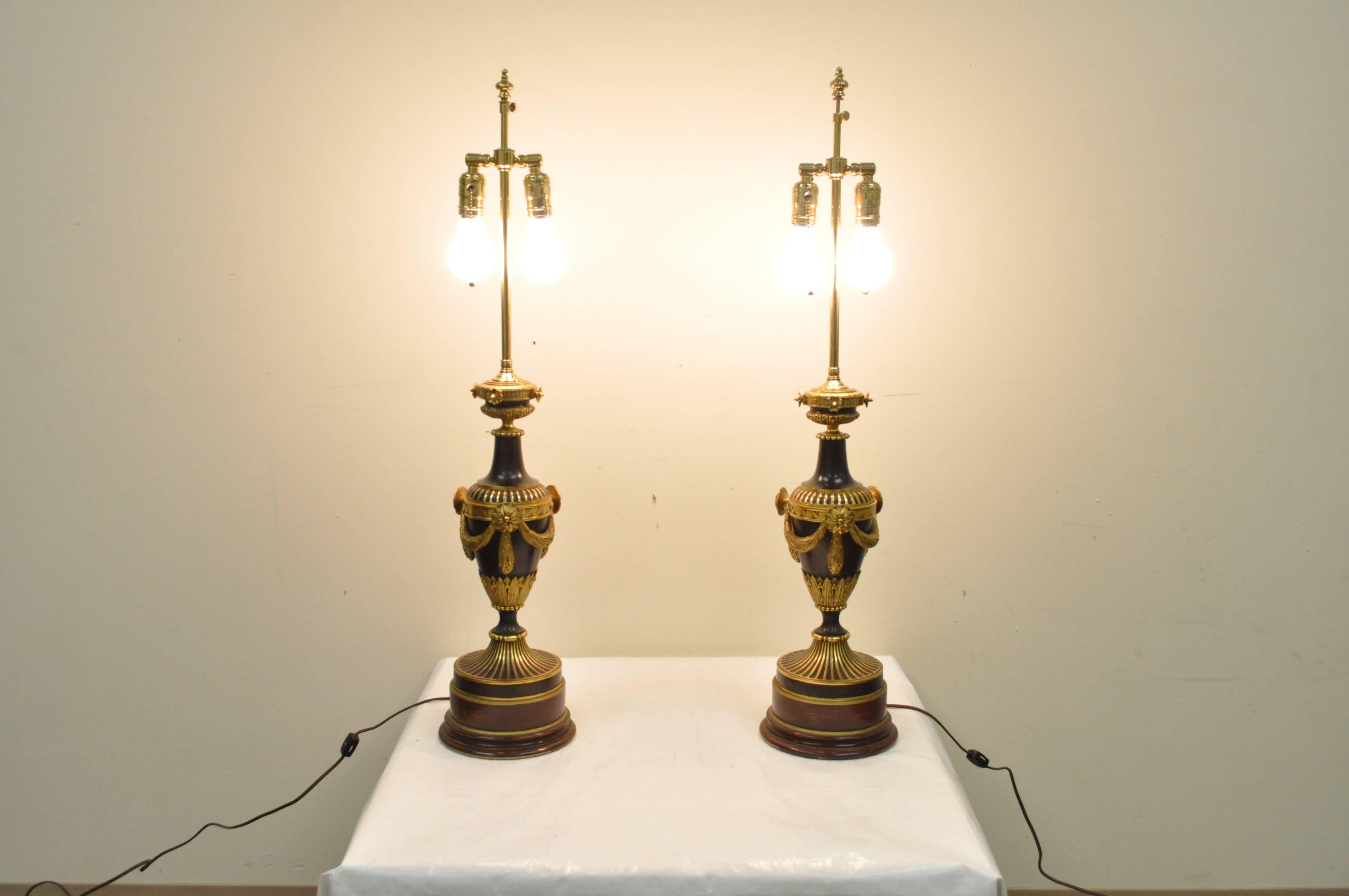 Pair of 19th Century Gilt Bronze French Neoclassical Empire Urn Form Table Lamps For Sale 1