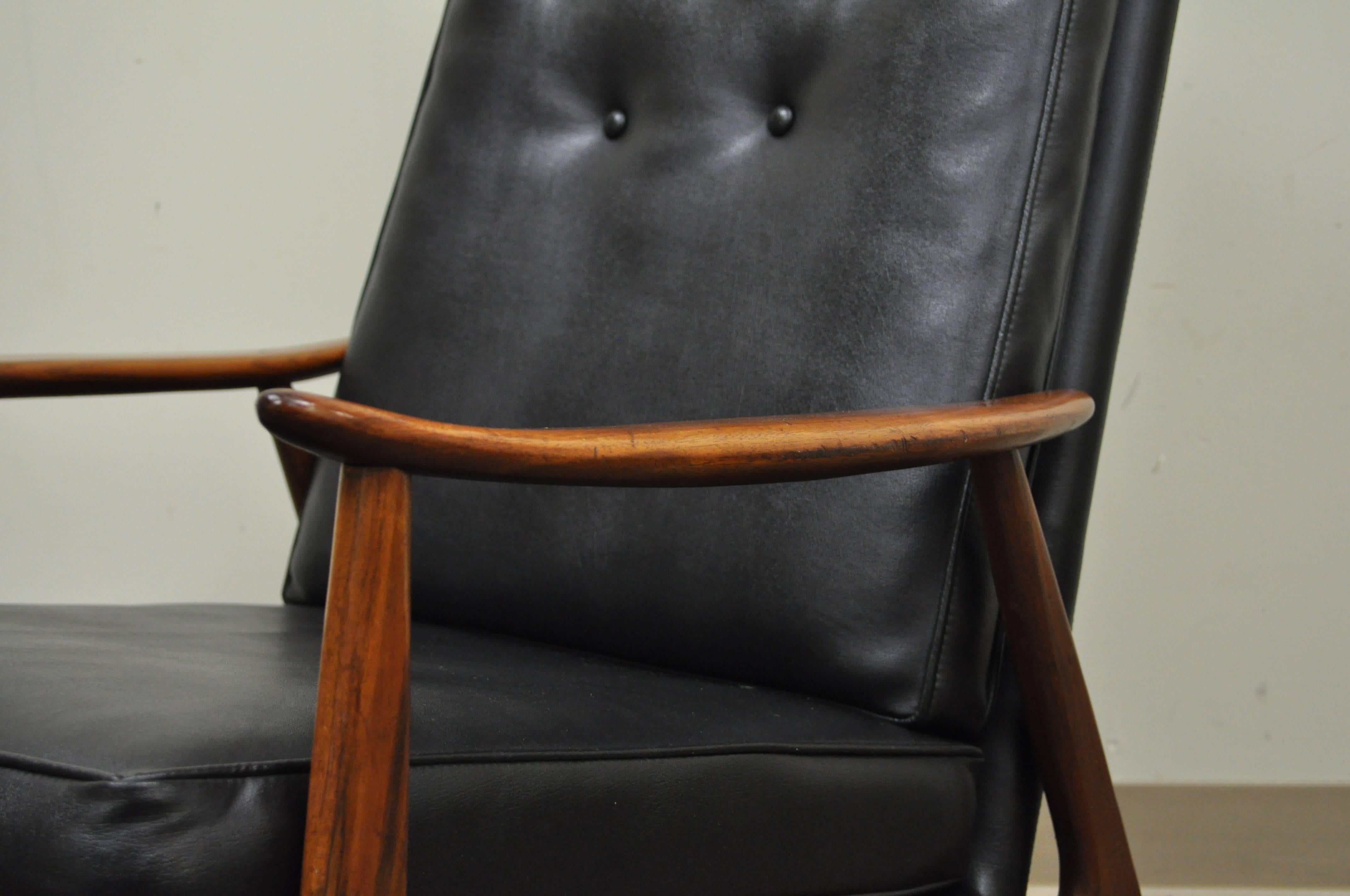 American Milo Baughman James Inc Thayer Coggin Walnut Reclining Lounge Chair & Ottoman