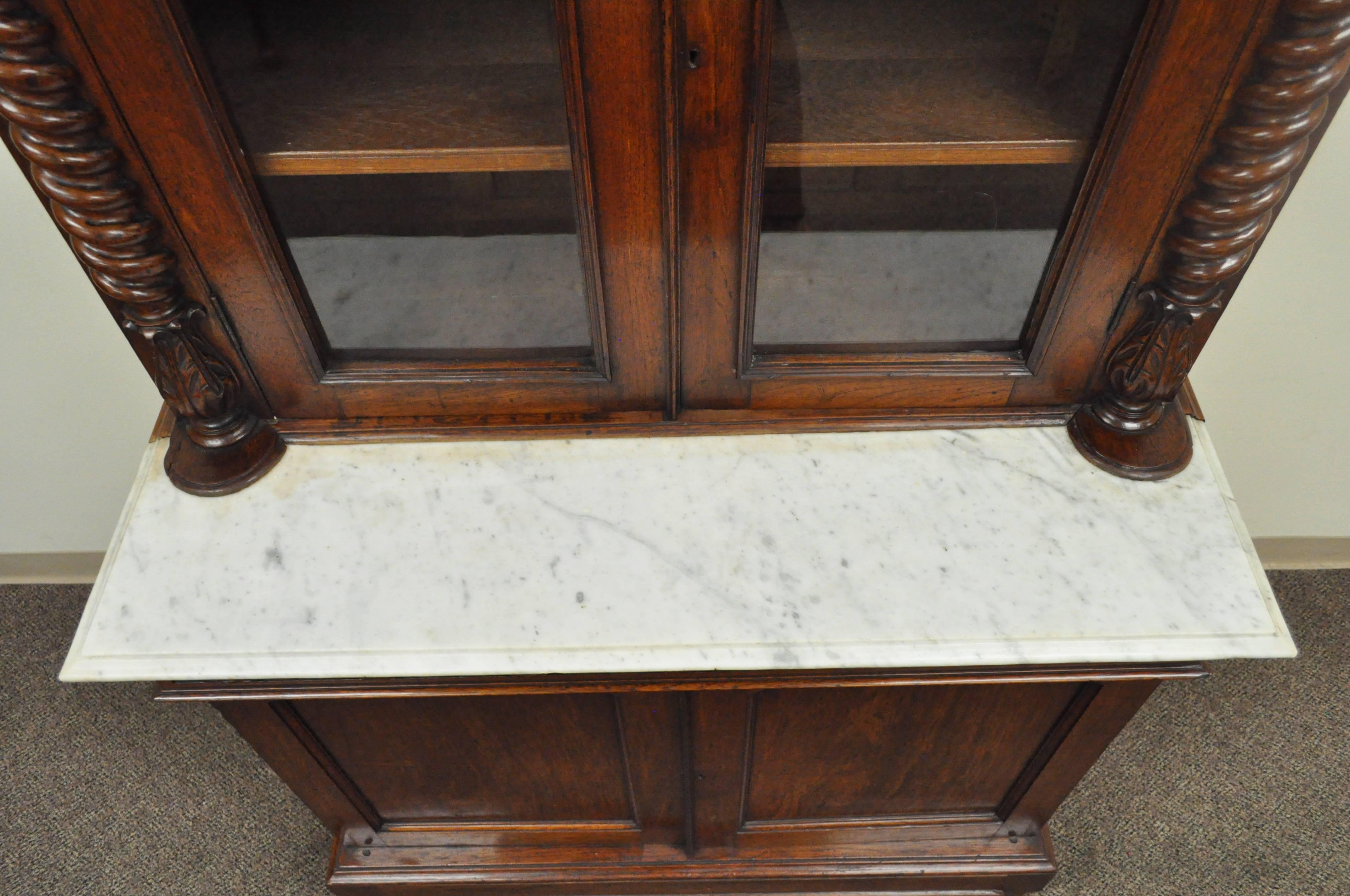 19. Jahrhundert French Renaissance Nussbaum Bücherregal Sideboard Buffet Hutch Cabinet im Angebot 5