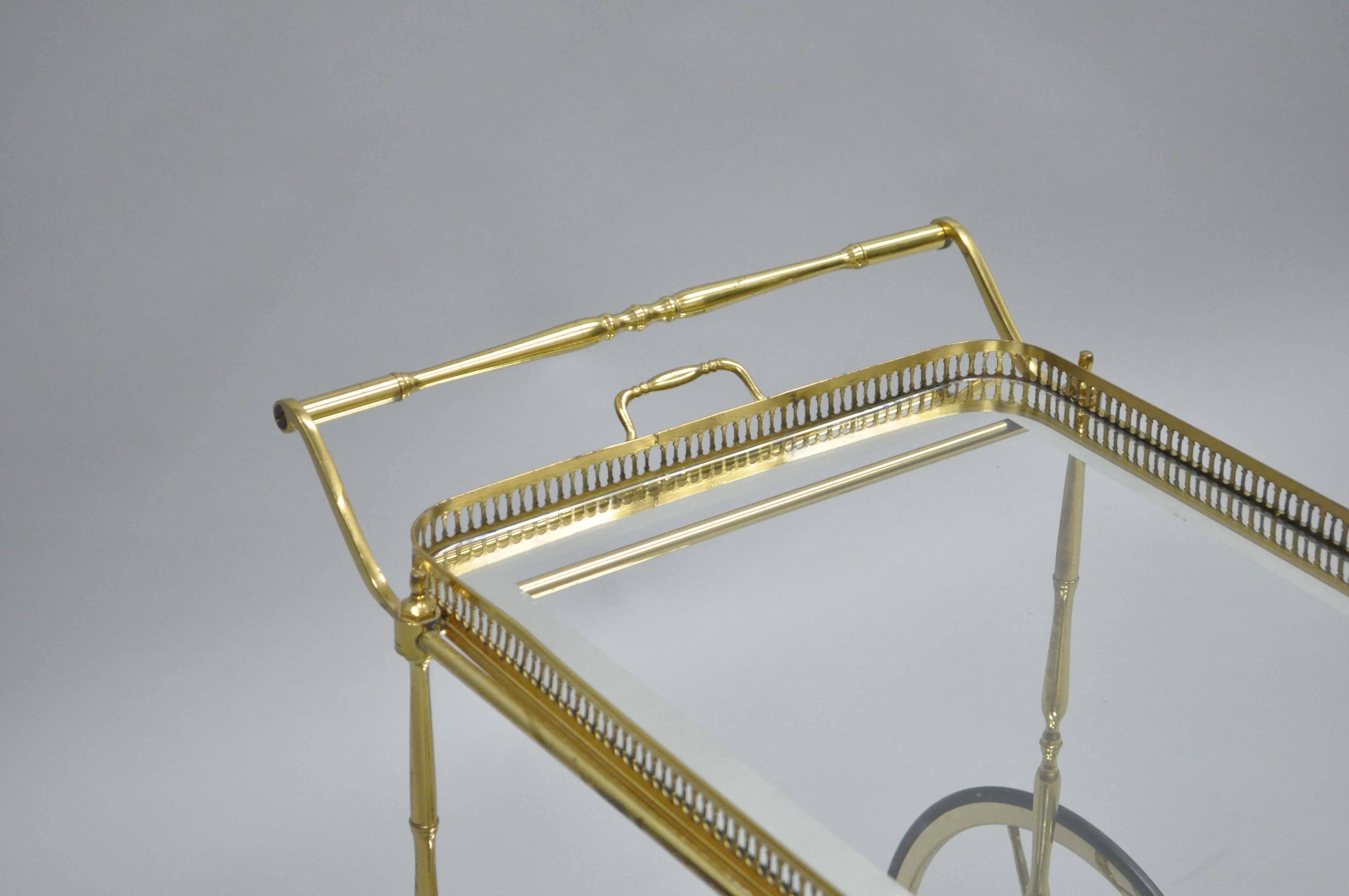 Italian Hollywood Regency Brass and Mirror Rolling Serving Bar or Tea Cart In Good Condition In Philadelphia, PA