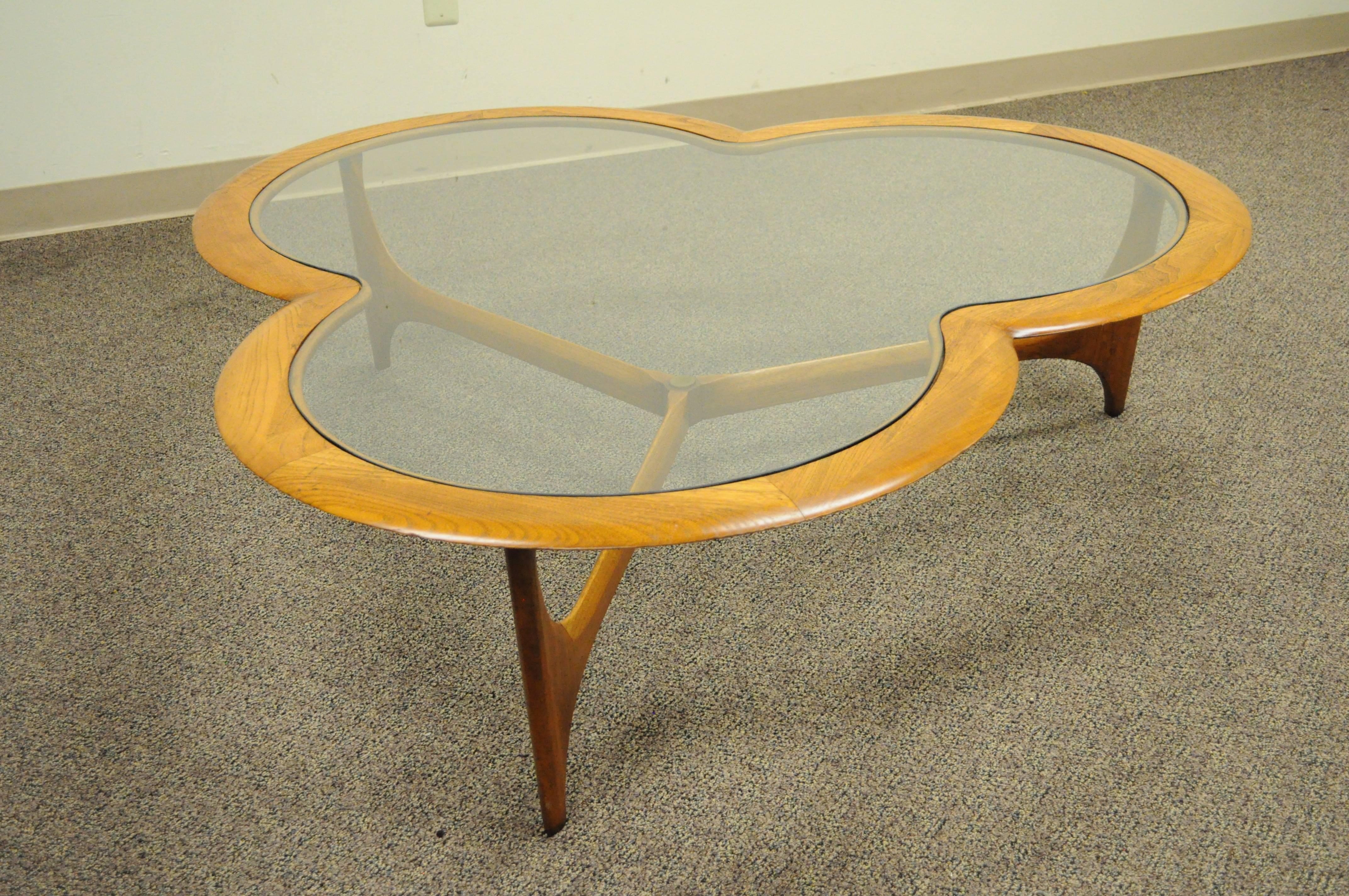 Mid-20th Century Vintage Lane Three Leaf Clover Mid-Century Modern Coffee Table Kagan Style