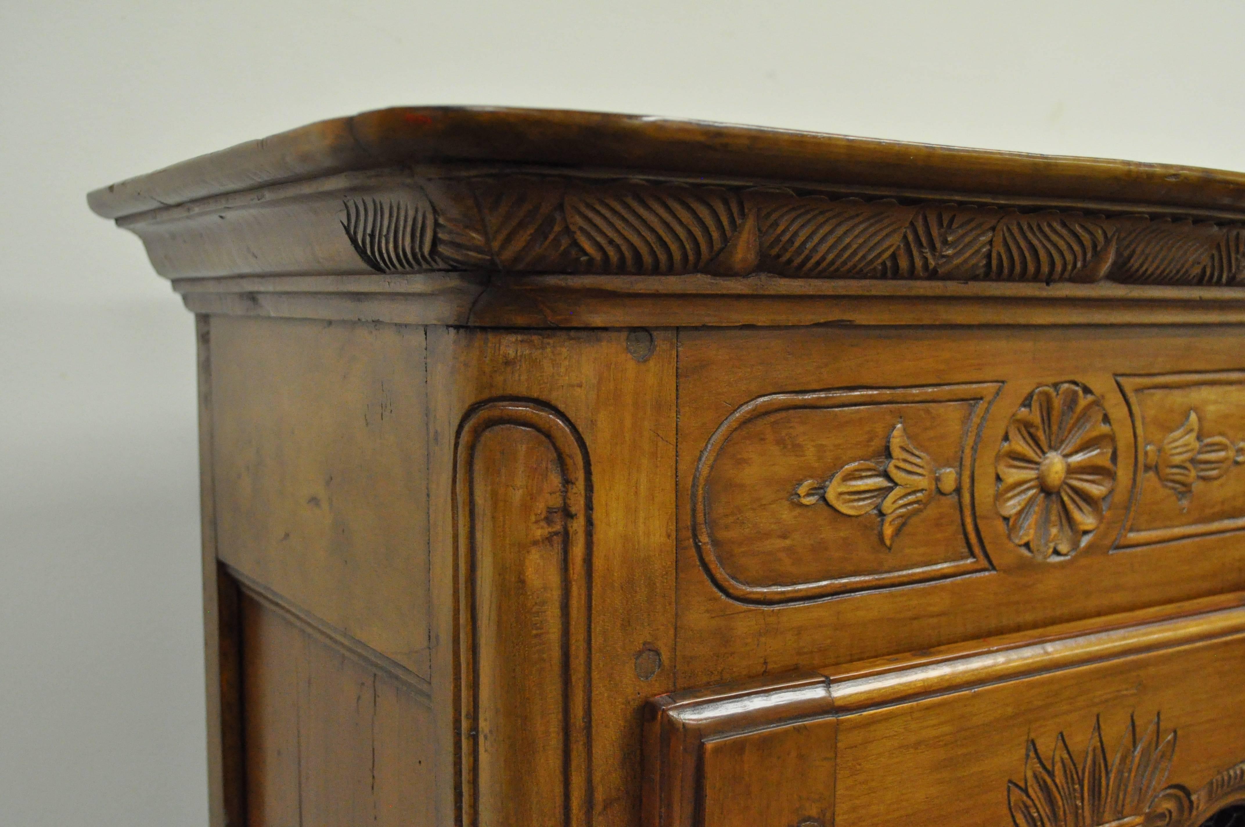 Antique Narrow Country French Louis XV Style Hand-Carved Italian Walnut Bookcase In Good Condition In Philadelphia, PA