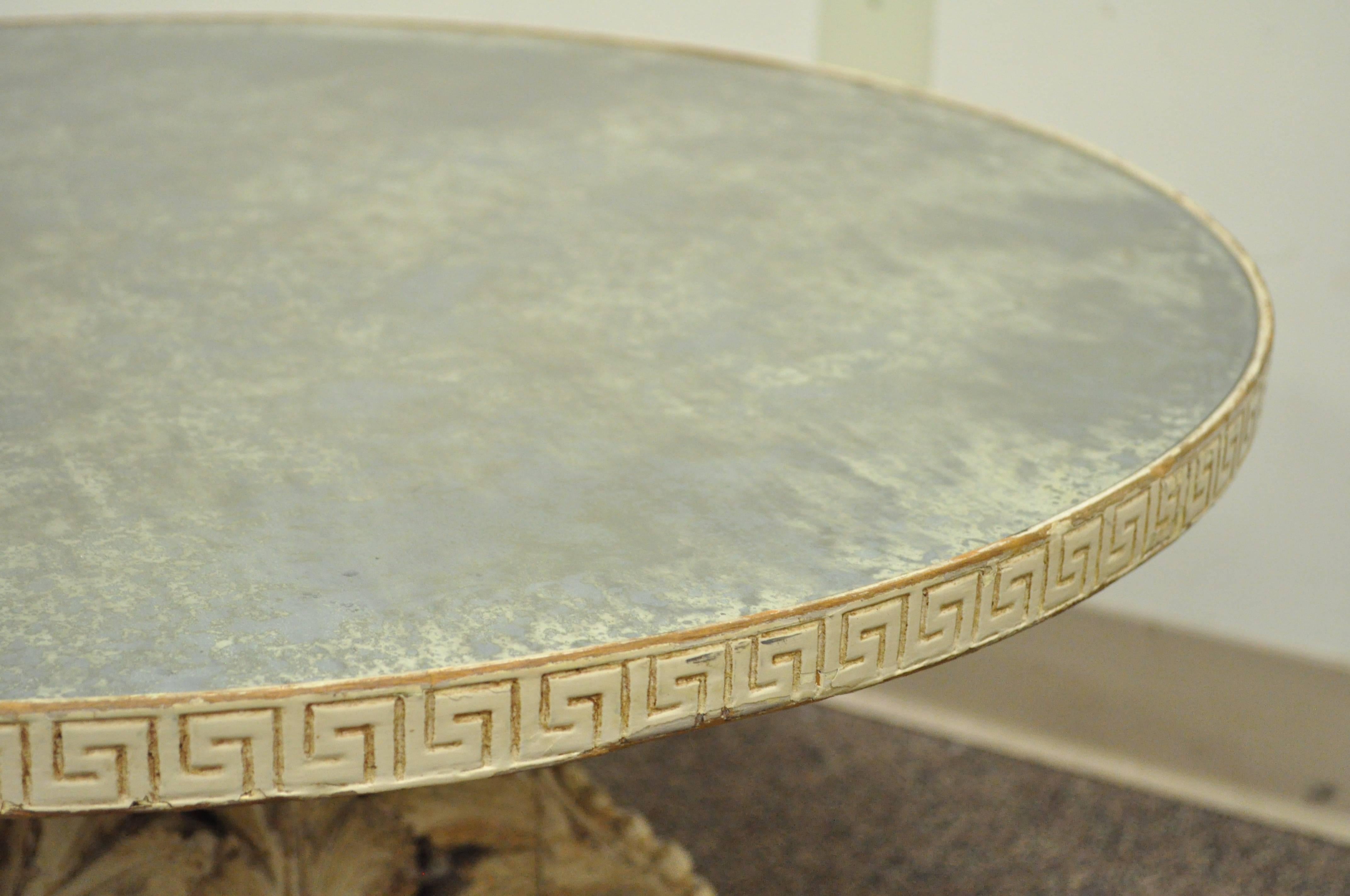 Italian Baroque Painted Carved Wood and Églomisé Glass Round Coffee Table 2
