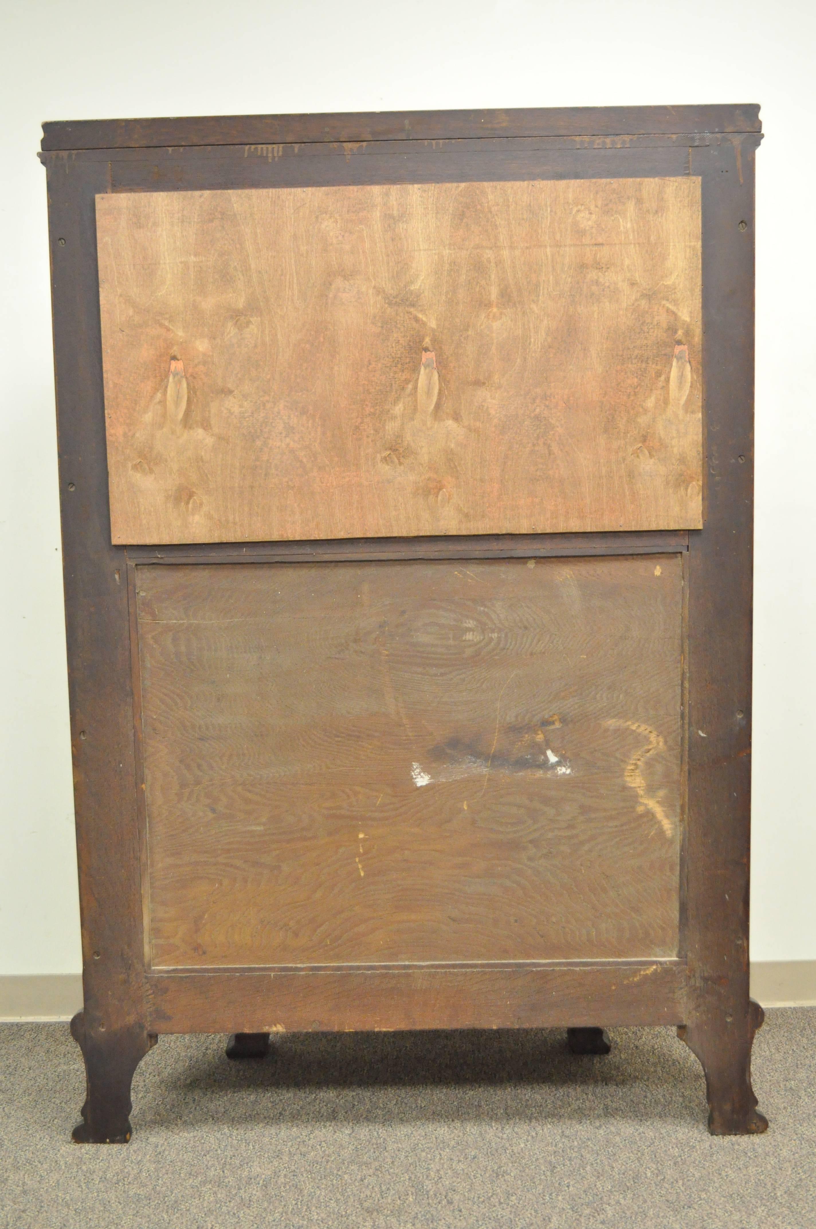 Early 20th Century Antique Tiger Oak Bow Front Curved Glass and Mirror Curio Display China Cabinet