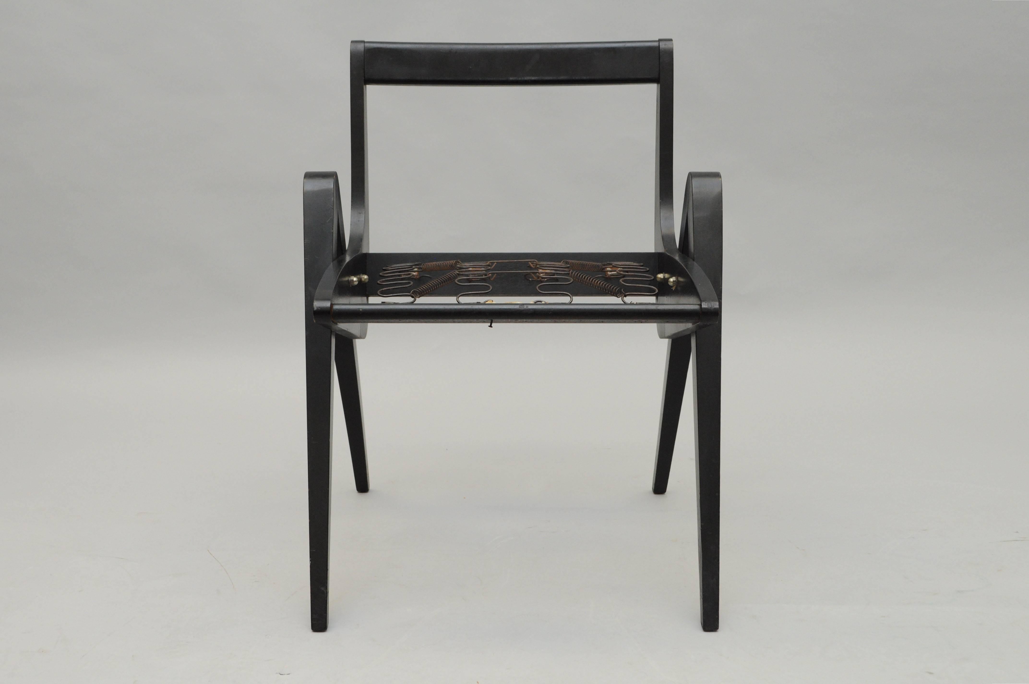 Américain Chaise d'appoint boussole noire en bois d'ébène des années 1950 d'après Allan Gould ou Pierre Jeanneret en vente