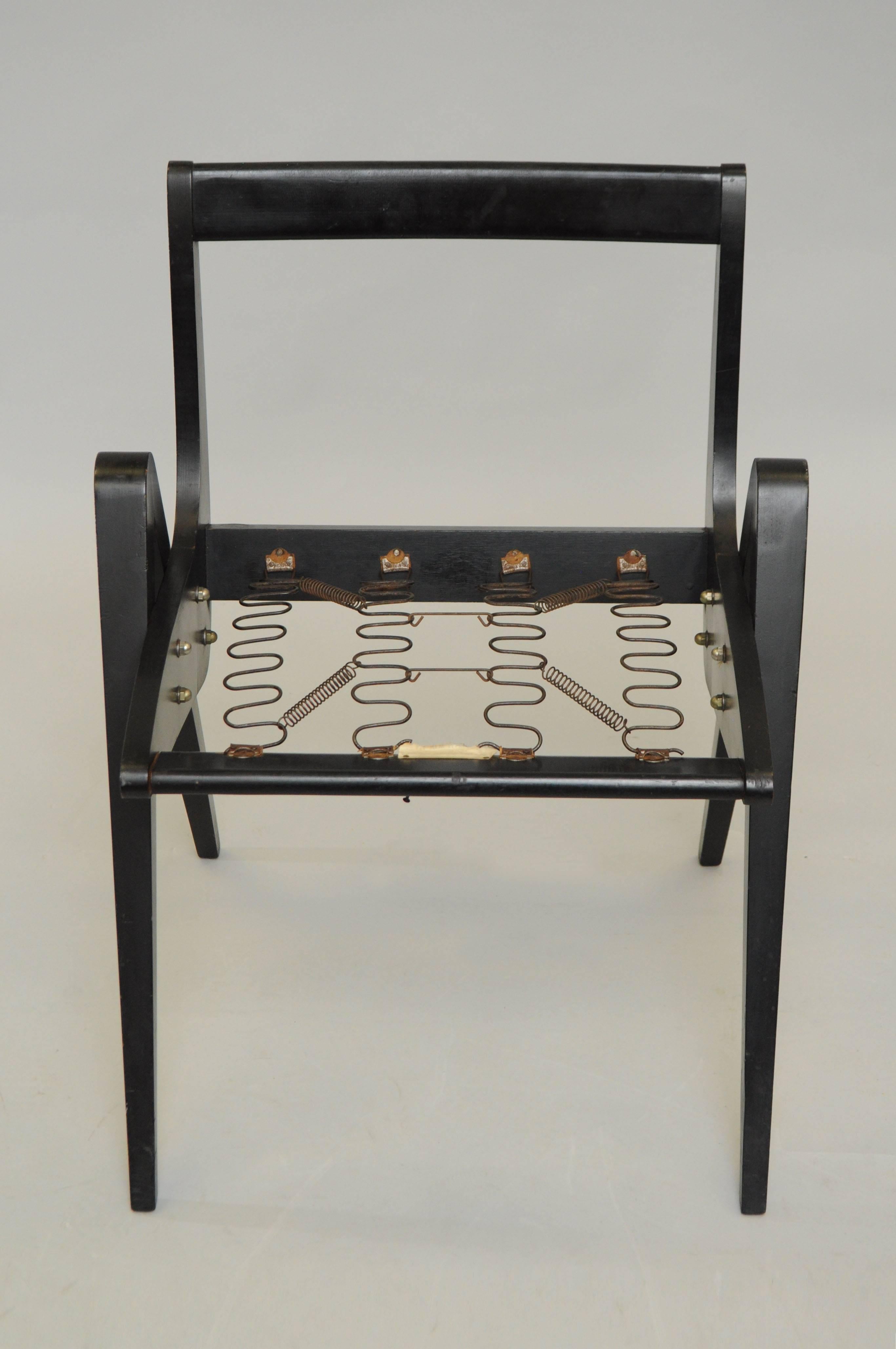 Chaise d'appoint boussole noire en bois d'ébène des années 1950 d'après Allan Gould ou Pierre Jeanneret Bon état - En vente à Philadelphia, PA