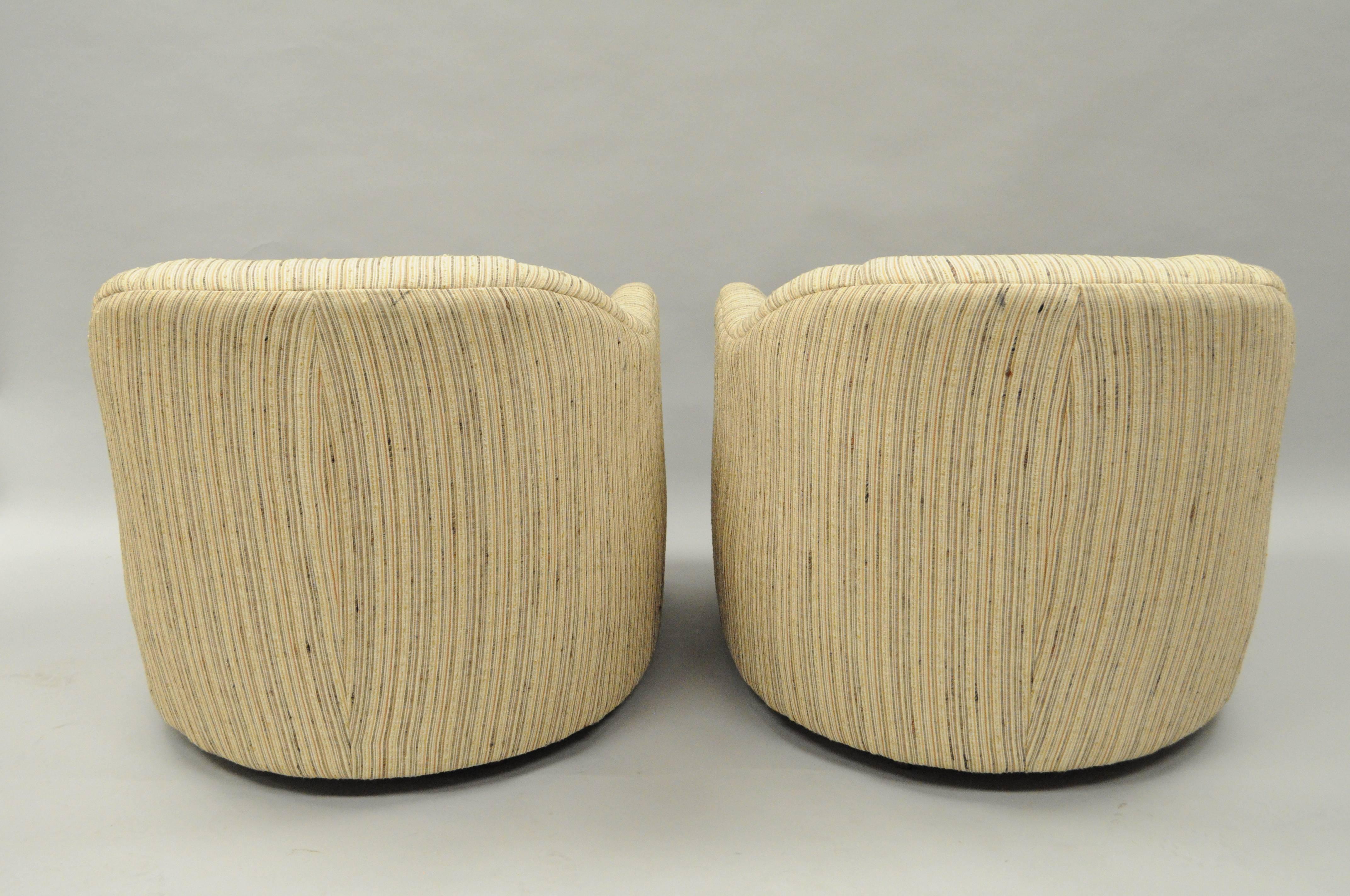 Pair Selig Mid Century Modern Upholstered Barrel Back Swivel Club Lounge Chairs In Excellent Condition In Philadelphia, PA