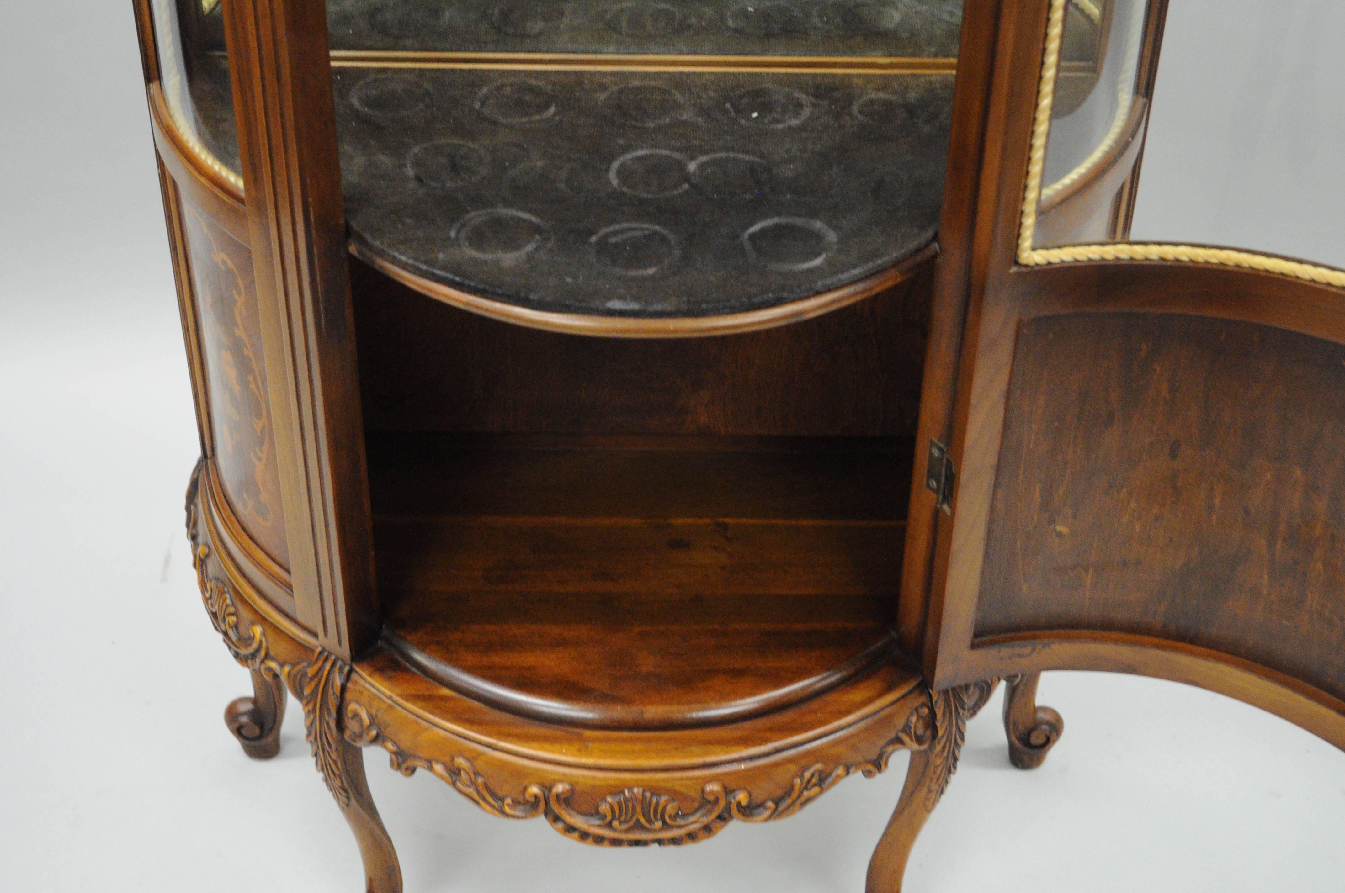 Small French Louis XV Style Curio Vitrine Display Case Curved Glass and Inlaid 1