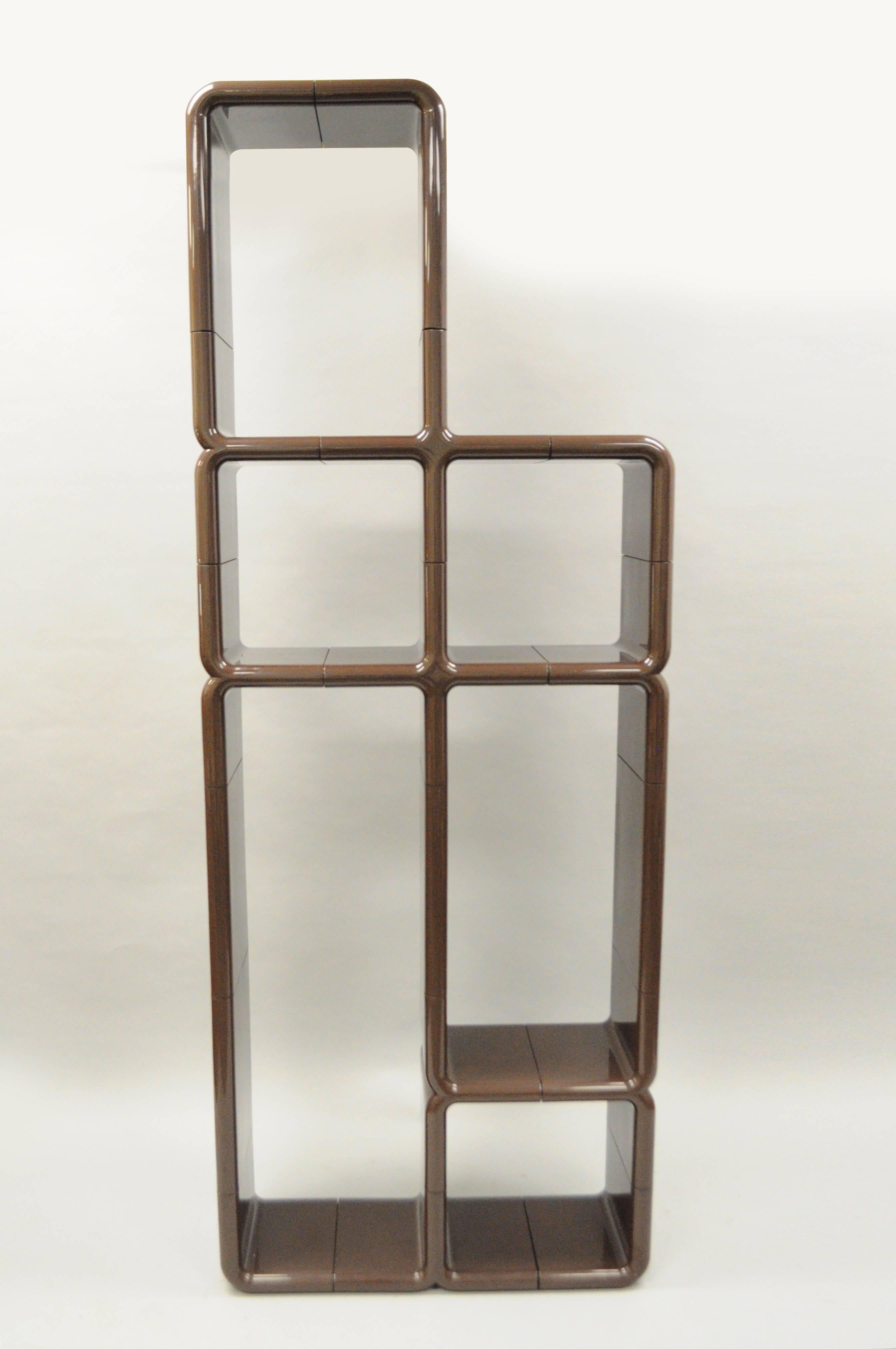 Late 20th Century Umbo Shelving Unit Bookcase by Kay Leroy Ruggles Brown Plastic After Joe Colombo