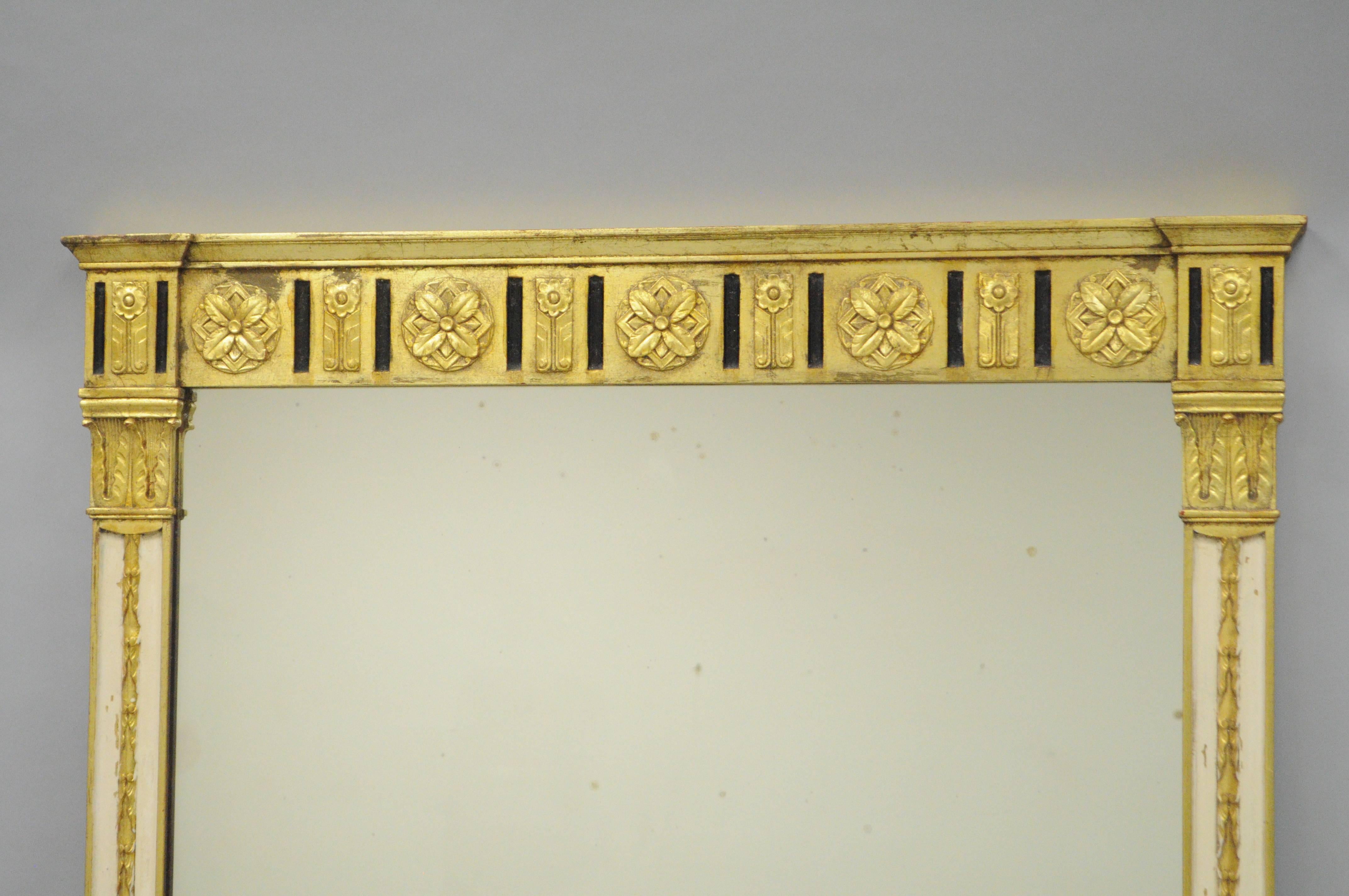 Italian Neoclassical Gold Giltwood Rectangular Gilt Wood Wall Console Mirror In Good Condition In Philadelphia, PA