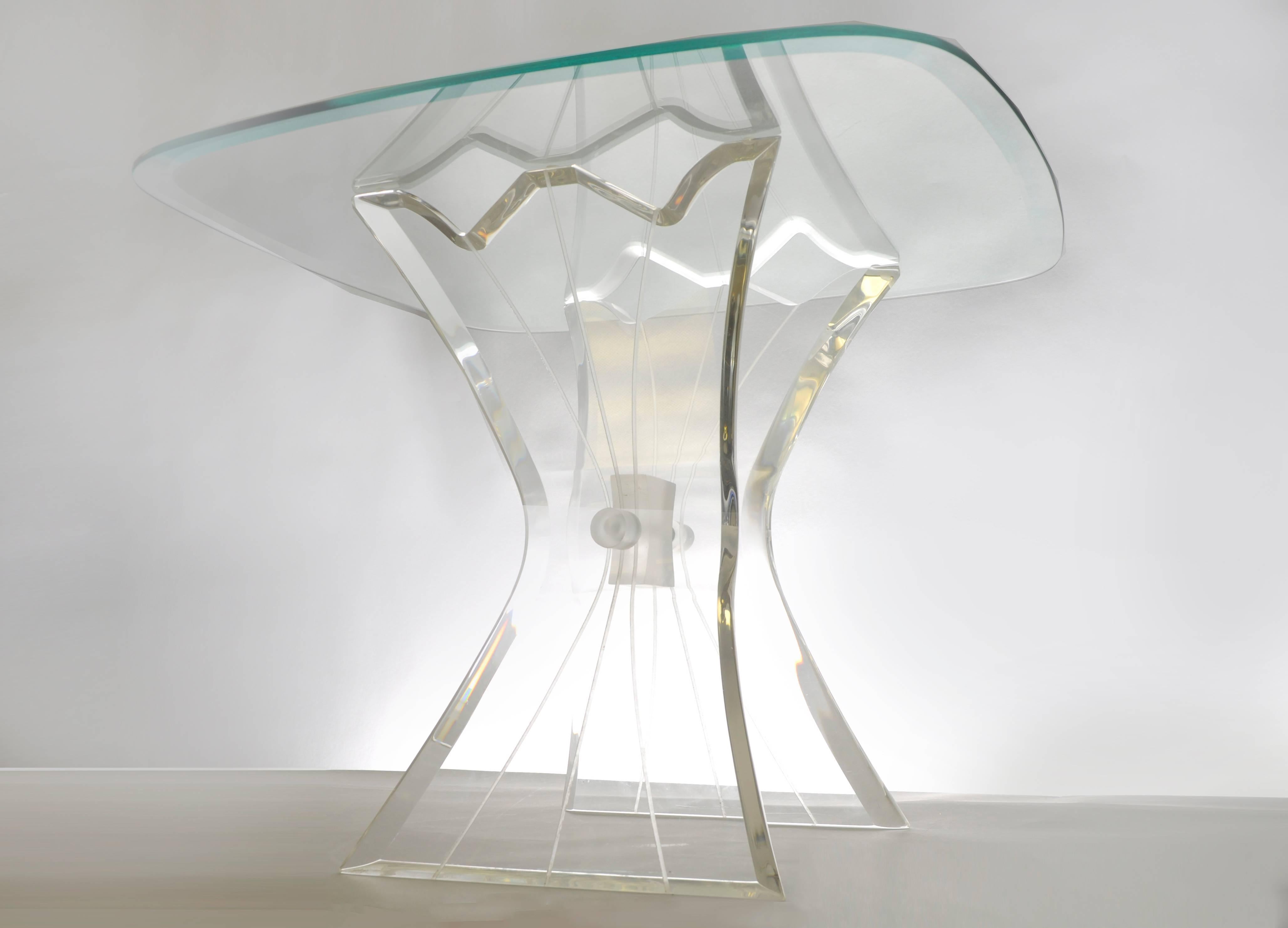 Single vintage clear Lucite butterfly form side / accent table in the manner of 