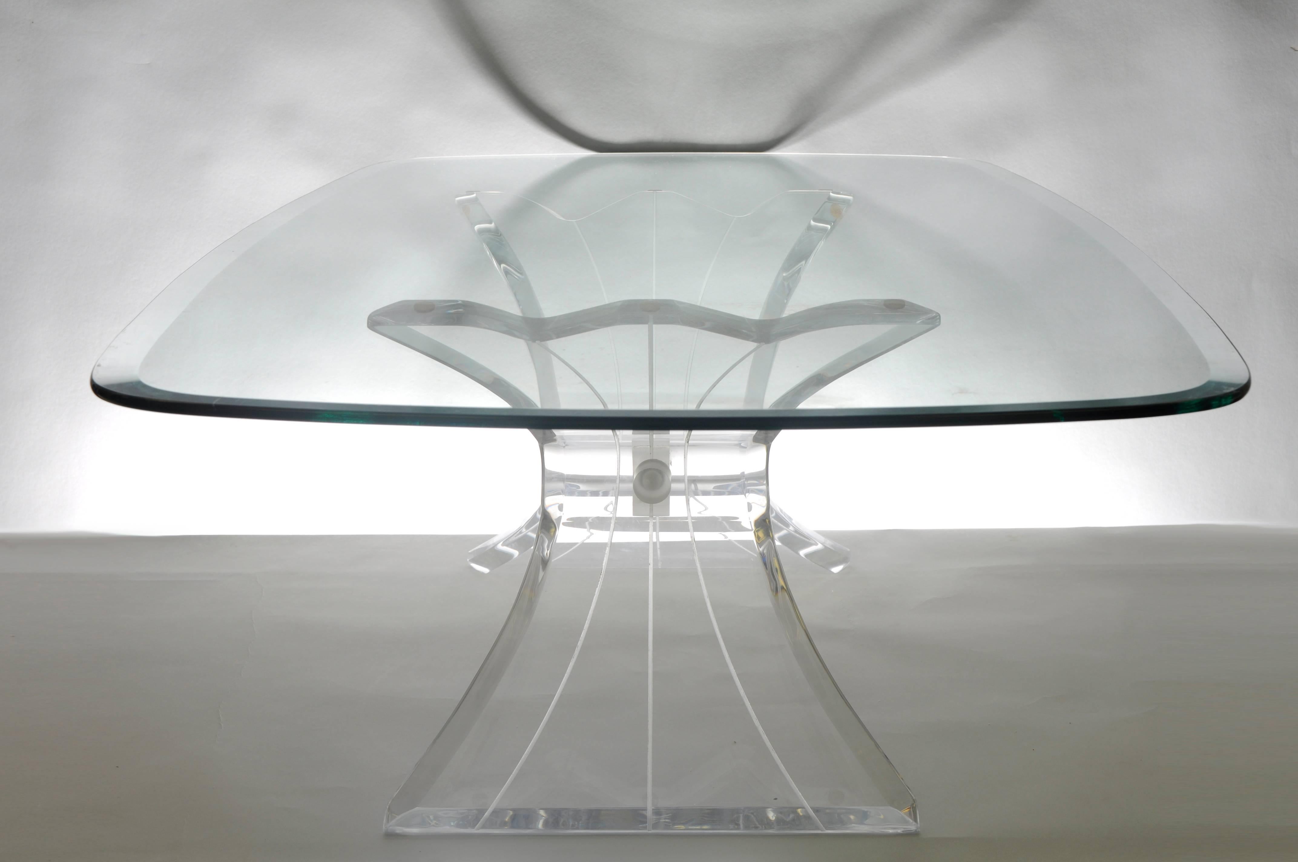 Lucite Butterfly Wing Glass Coffee Table Hollywood Regency after Lion in Frost For Sale 1