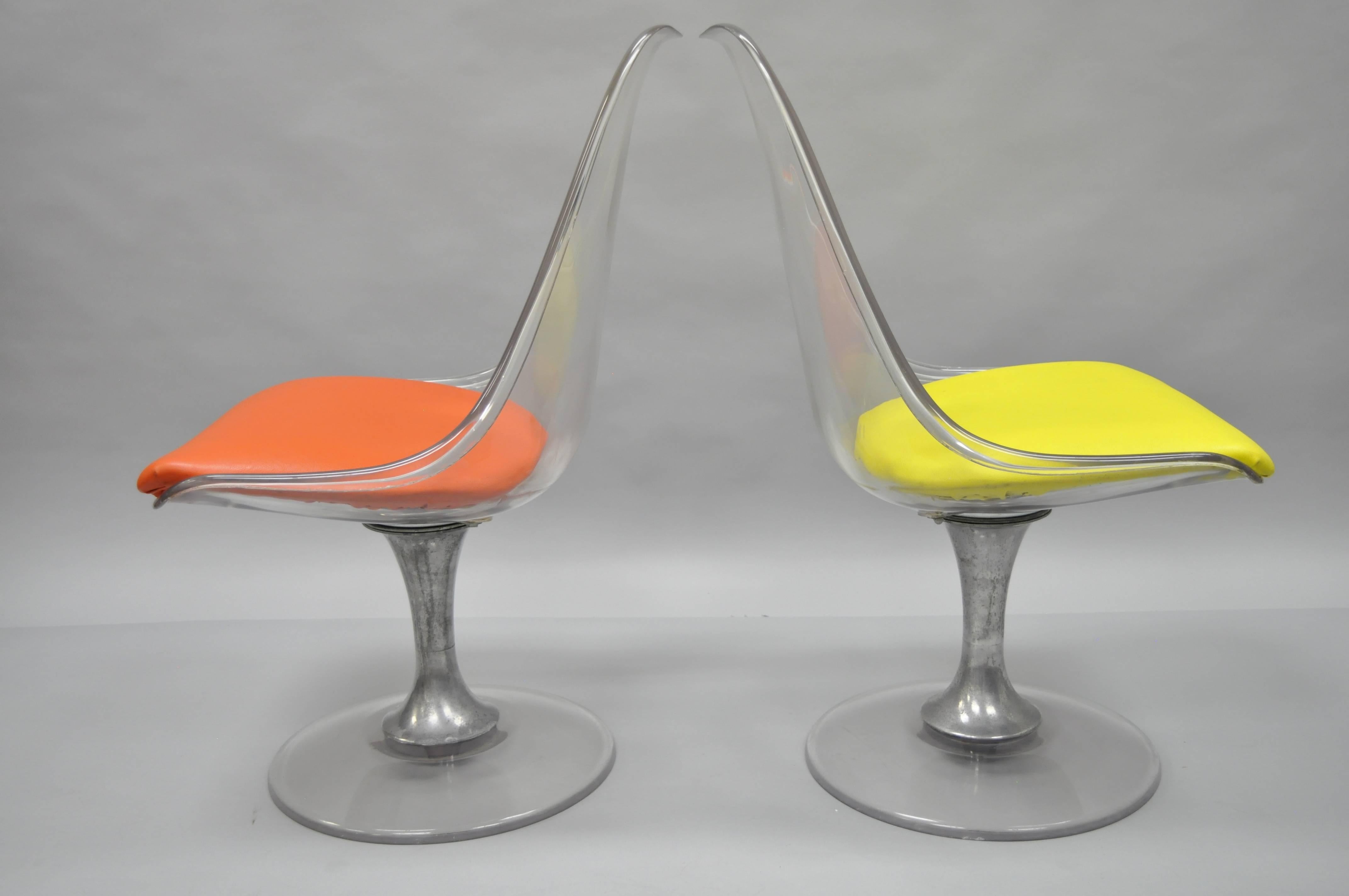Mid-20th Century Four Lucite Chromcraft Tulip Swivel Dining Chairs Mid-Century Modern Colorful