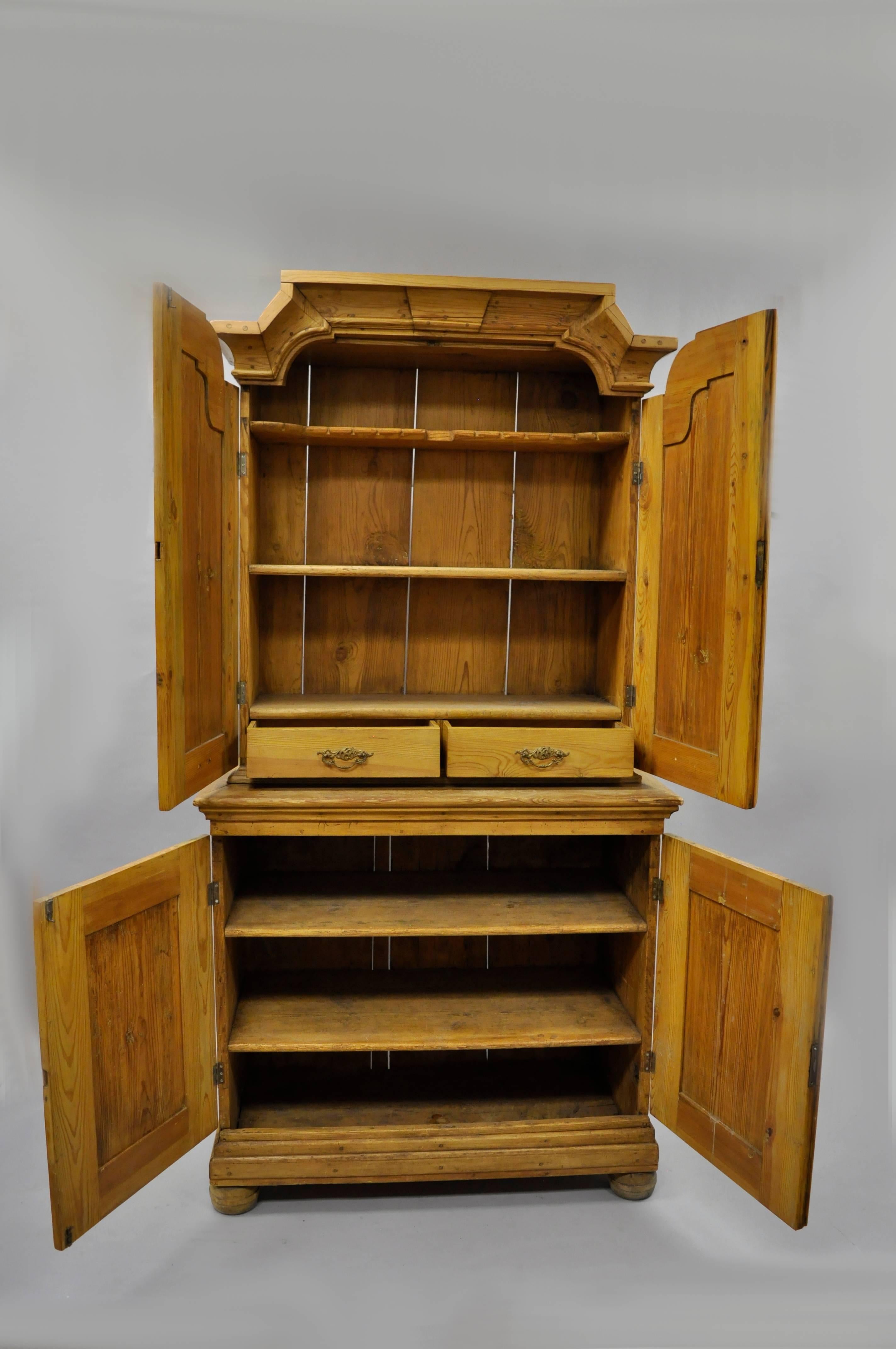 Antique Country French Neoclassical Putti Painted Pine Cupboard Cabinet Hutch In Distressed Condition For Sale In Philadelphia, PA
