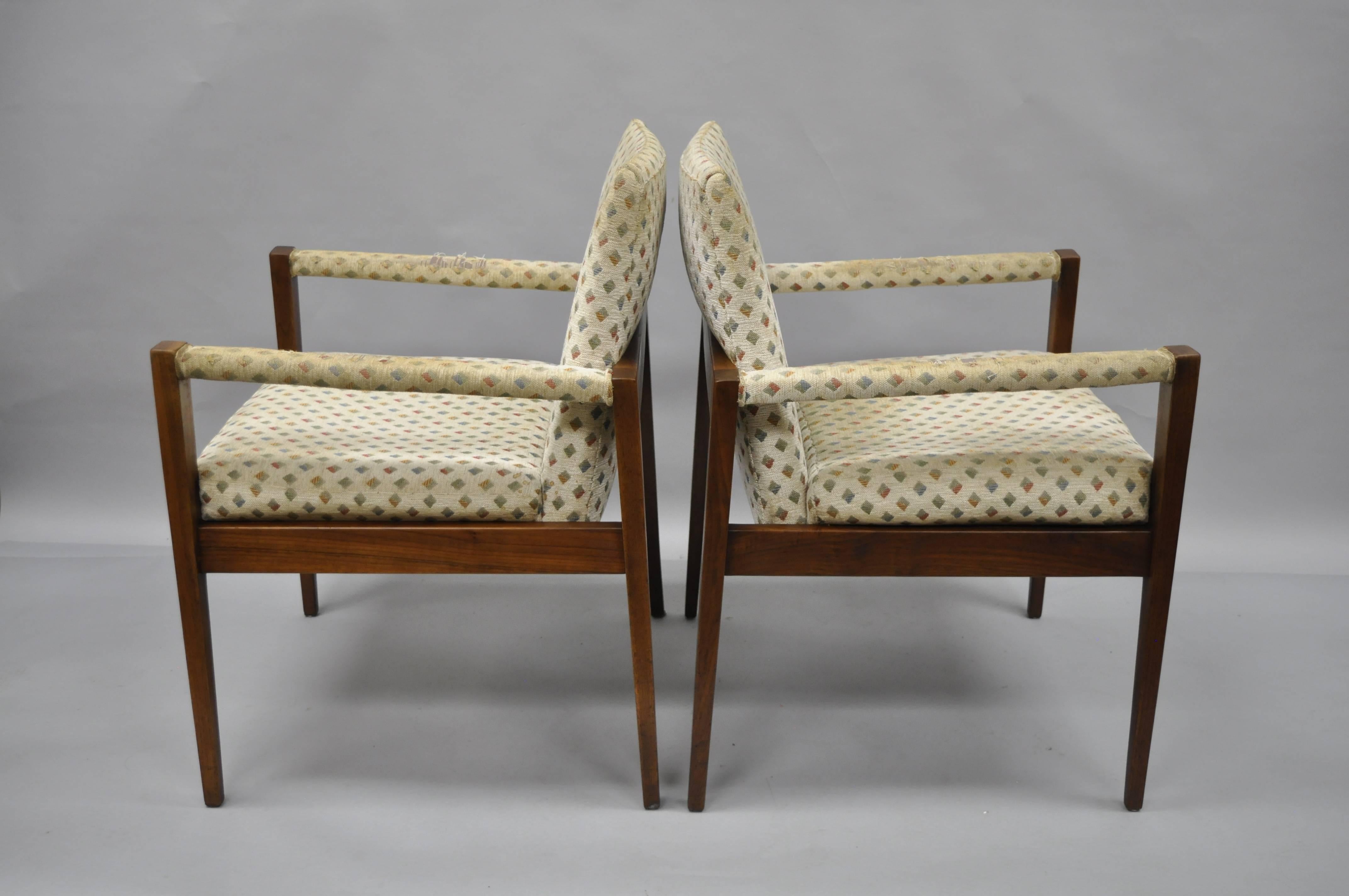 Mid-Century Modern Pair Jens Risom Mid Century Modern Walnut Lounge Arm Chairs by Gaylord Brothers
