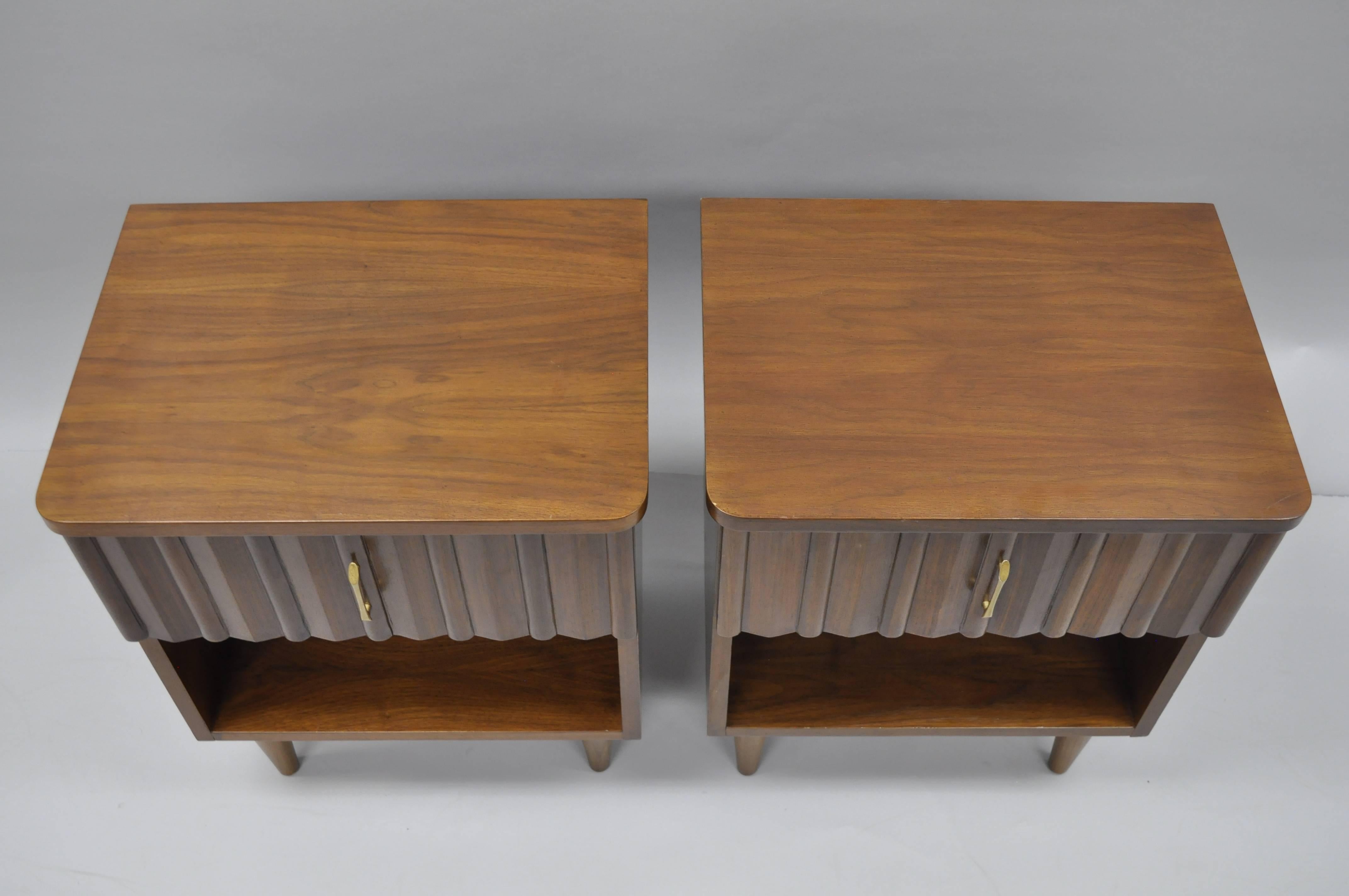 Mid-Century Modern Pair of Vintage Mid Century Modern Danish Walnut Nightstands Bedside End Tables