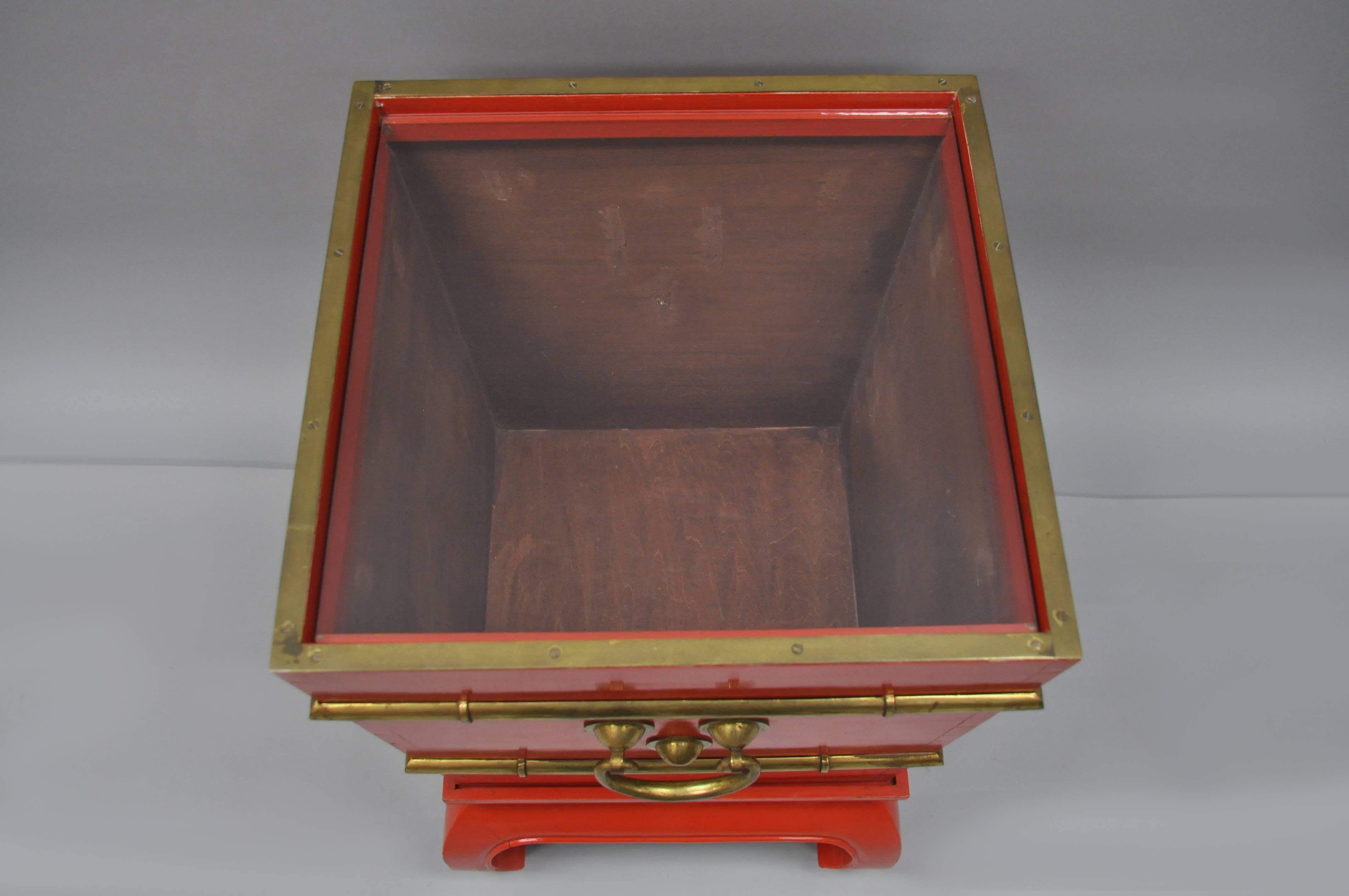 20th Century Chinoiserie Red Lacquer Oriental Pedestal Planter Accent Table Brass Faux Bamboo