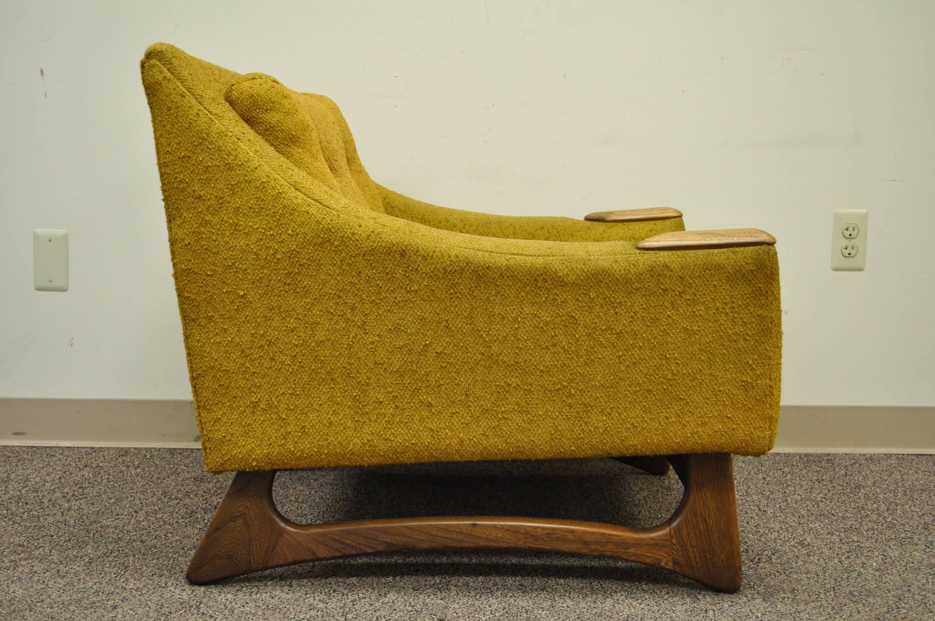 American Mid Century Modern Sculpted Club or Lounge Chair attr, to Adrian Pearsall