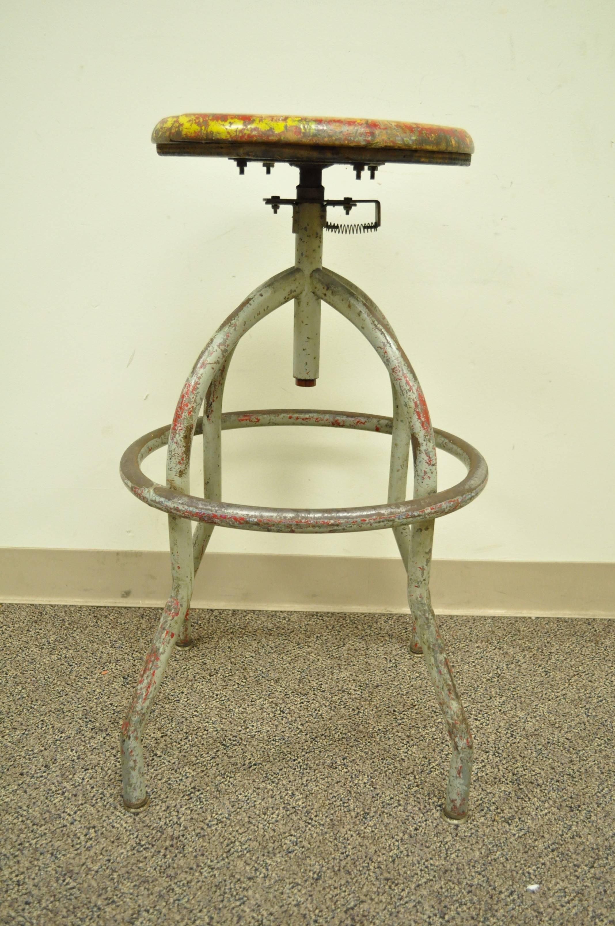 Industrial Vintage Adjustable Wood & Metal Work Stool Artist Painters Drafting Swivel Chair